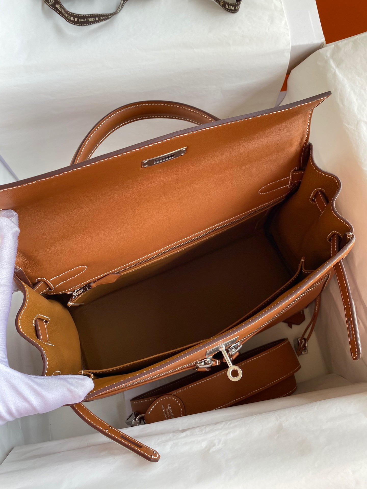 H**mes kelly lakis 32 handmade bag in gold swift calfskin