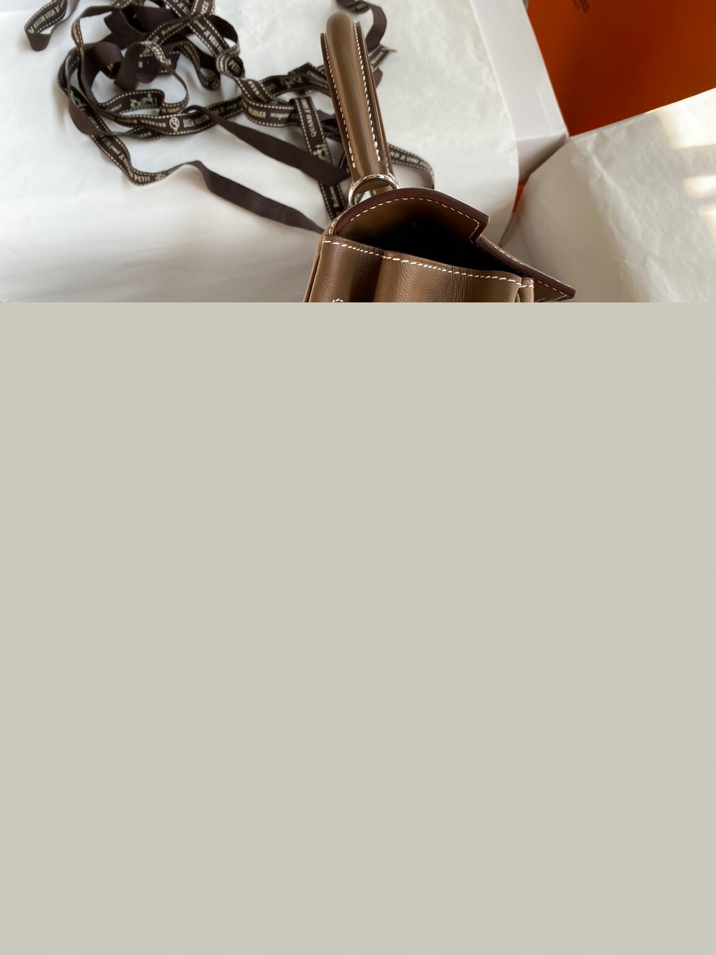 H**mes kelly lakis 32 handmade bag in taupe swift calfskin
