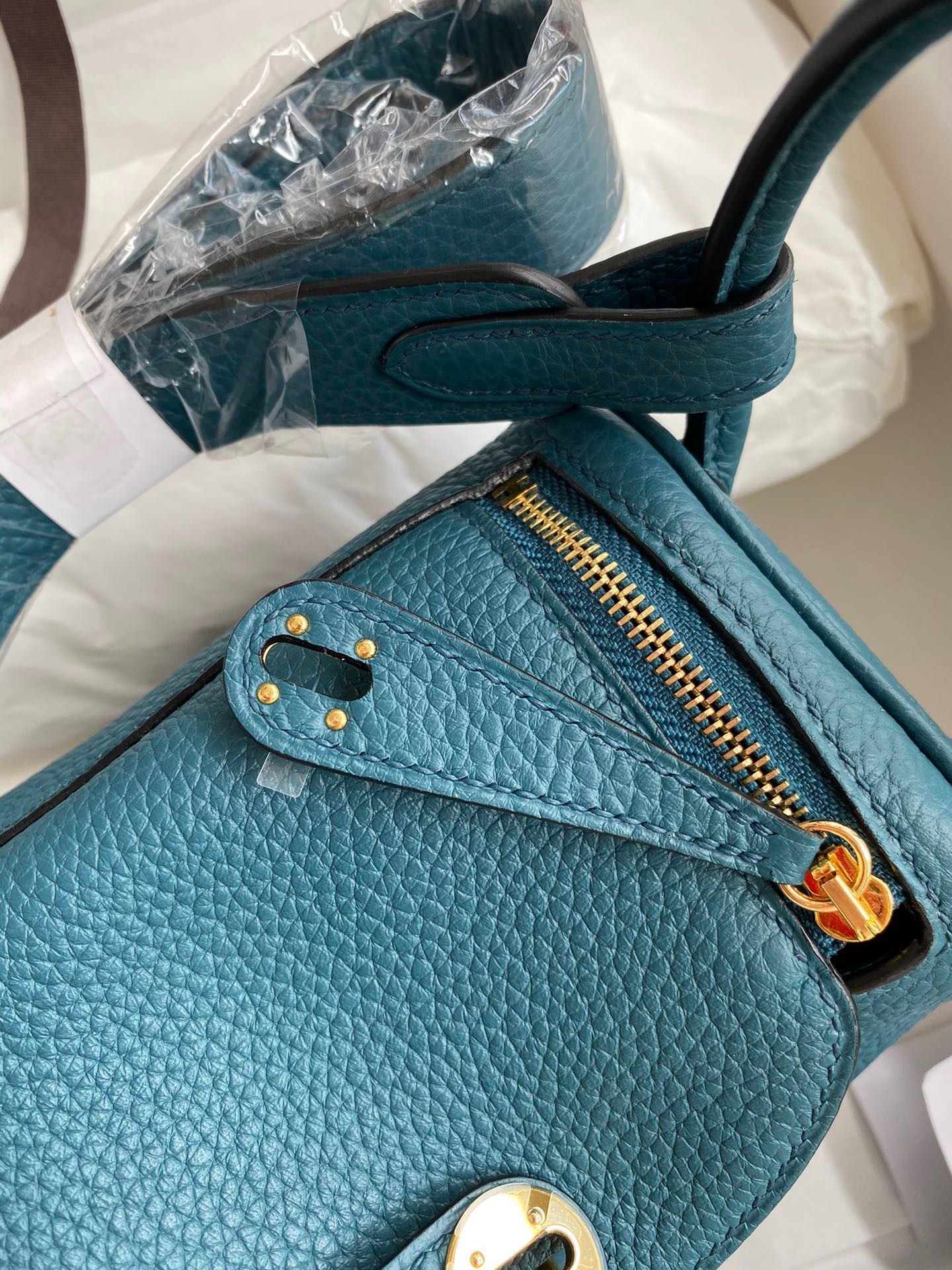 H**mes mini lindy handmade bag in vert bosphore clemence leather