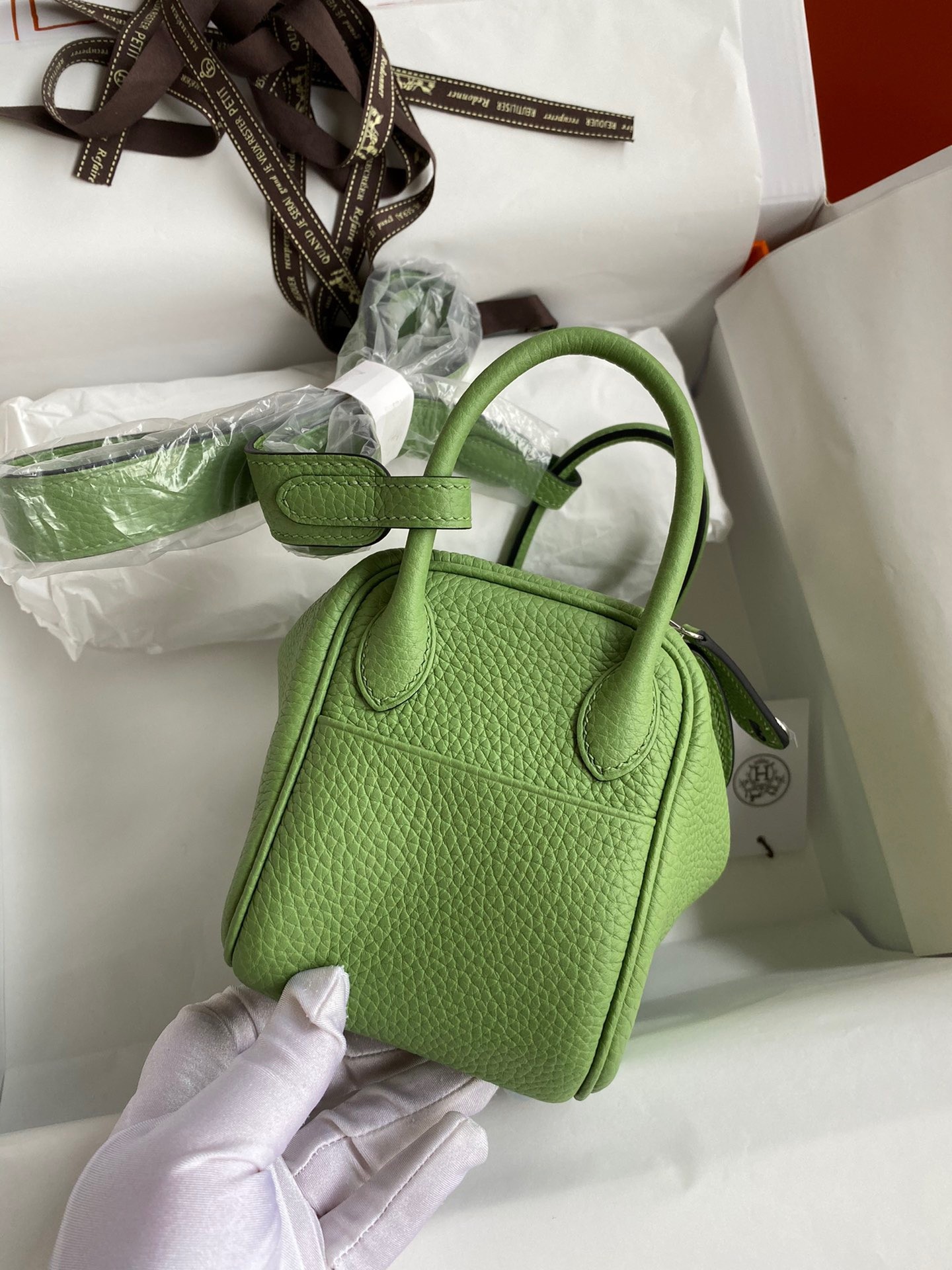 H**mes mini lindy handmade bag in vert cypres clemence leather