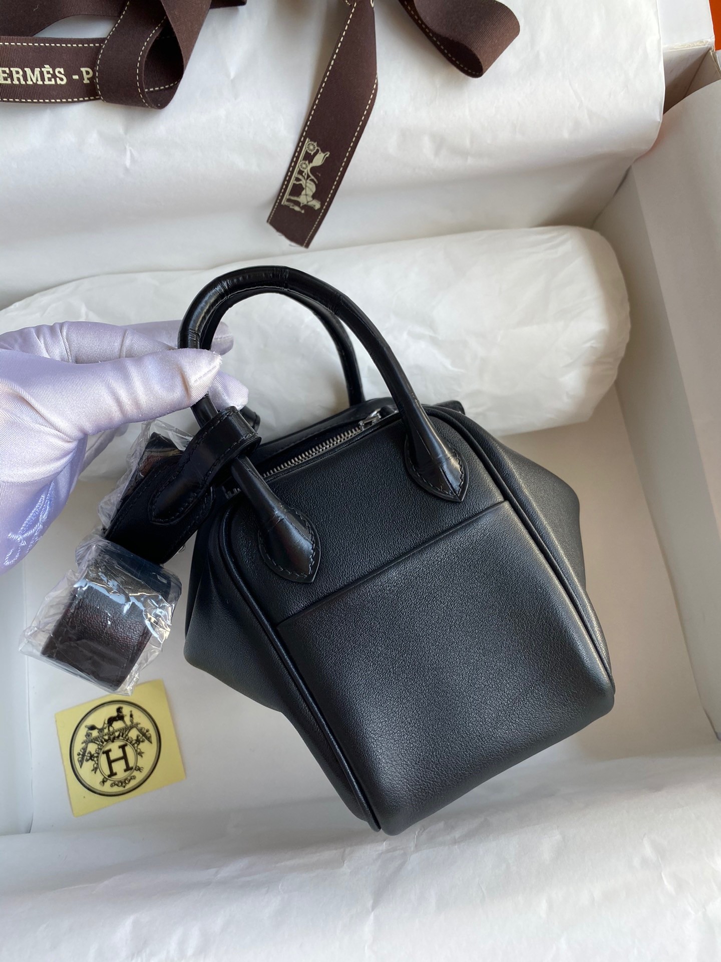 H**mes mini lindy handmade bag in black swift leather
