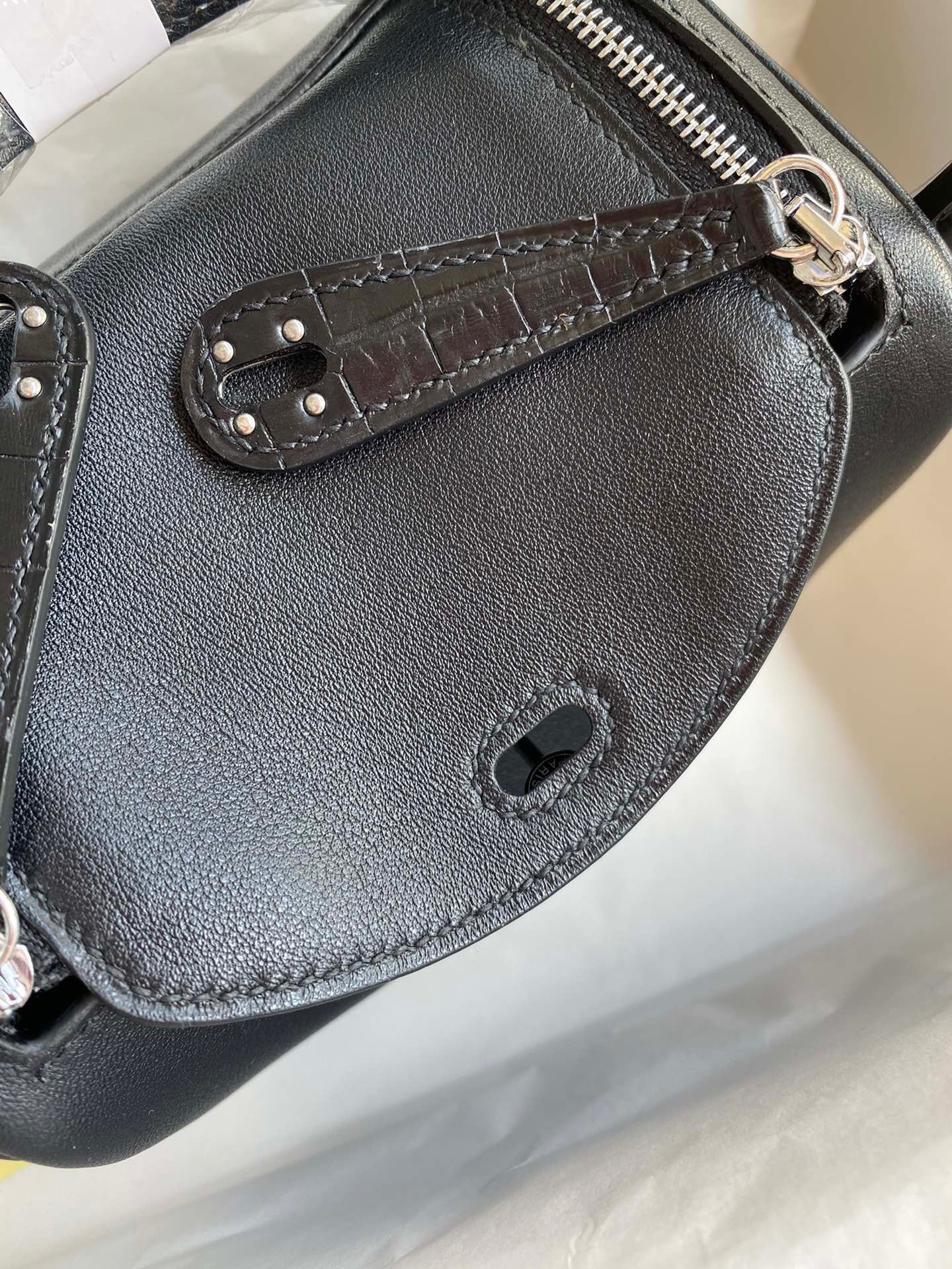 H**mes mini lindy handmade bag in black swift leather