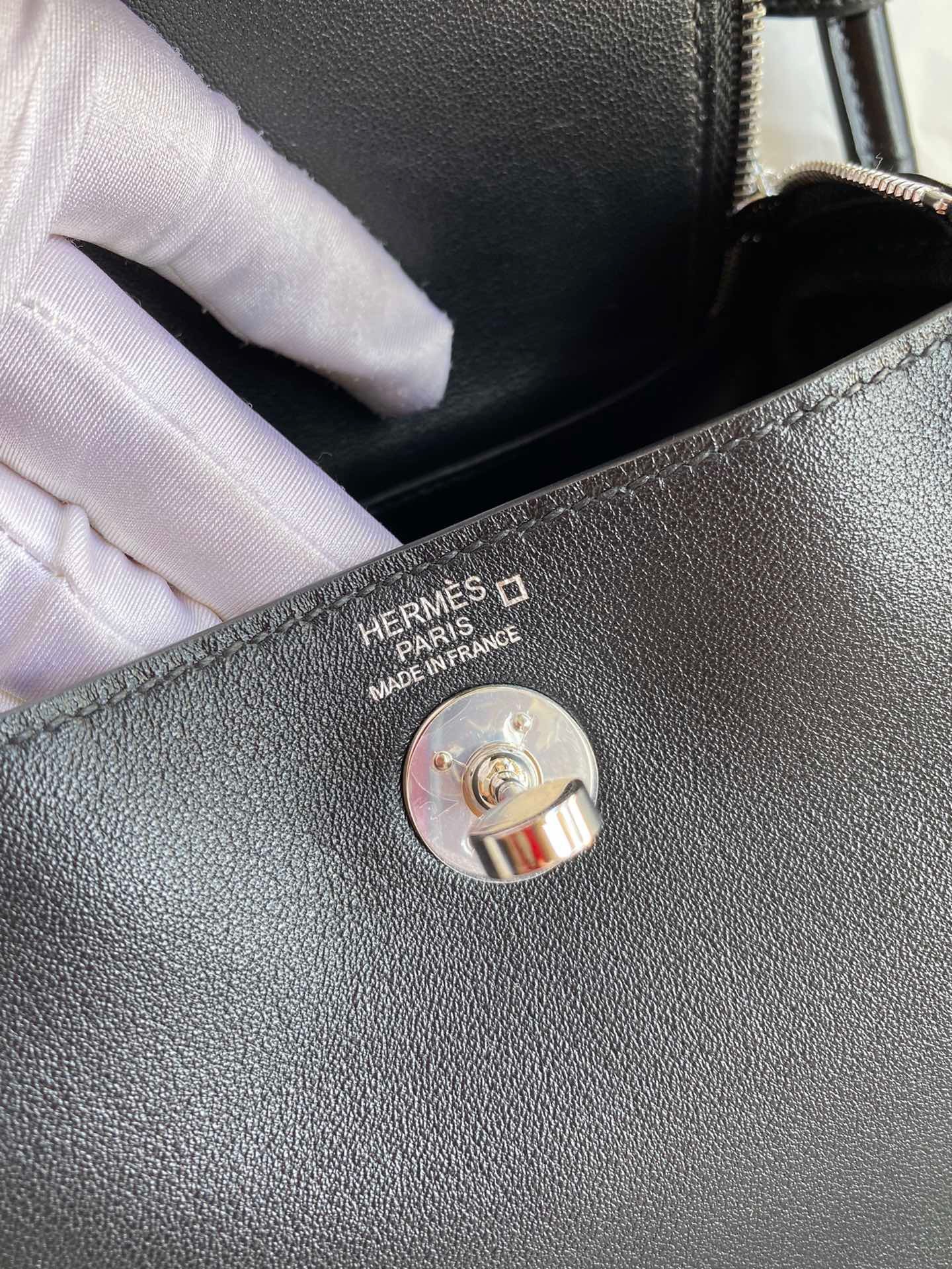 H**mes mini lindy handmade bag in black swift leather