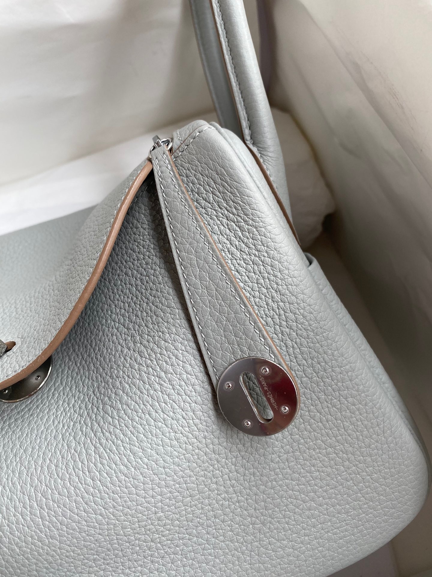 H**mes lindy 26 handmade bag in blue glacier clemence leather