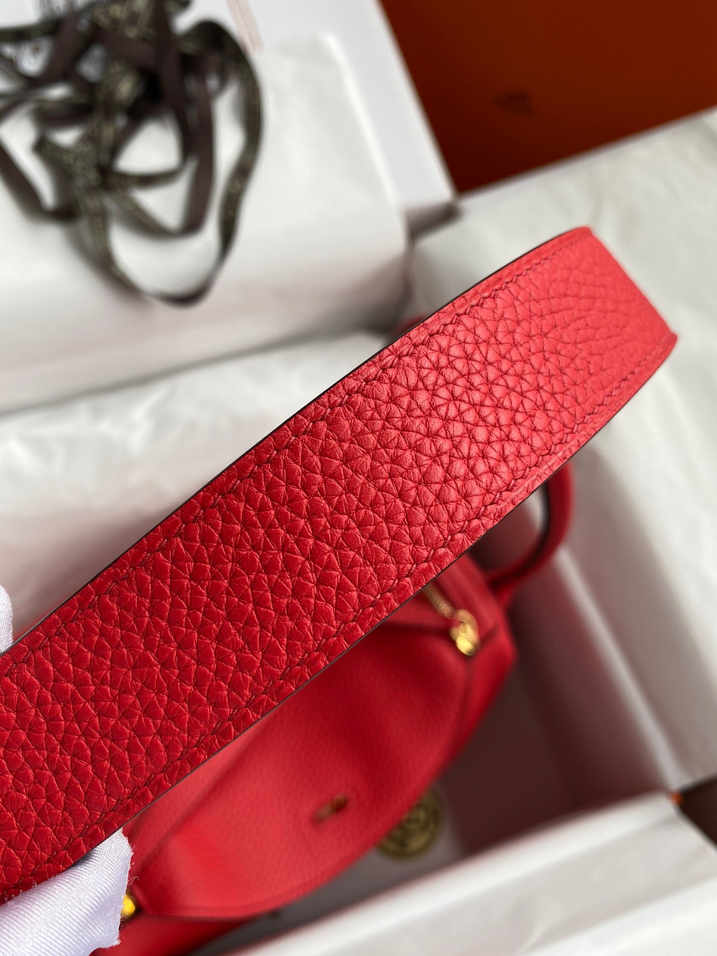 H**mes lindy 26 handmade bag in red clemence leather