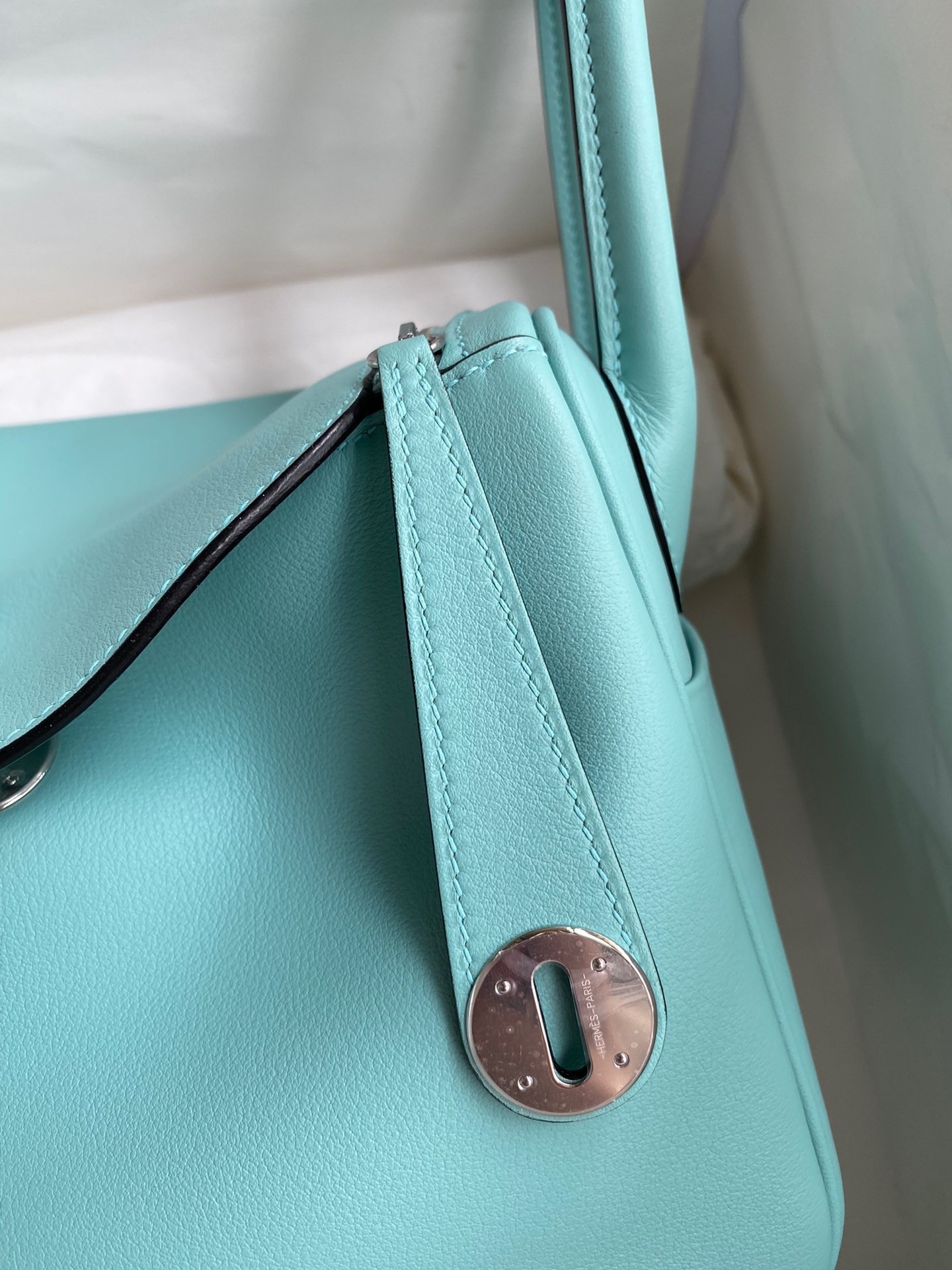 H**mes lindy 26 handmade bag in blue atoll swift calfskin