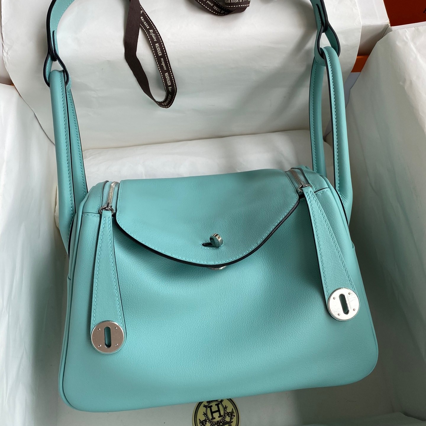 H**mes lindy 26 handmade bag in blue atoll swift calfskin