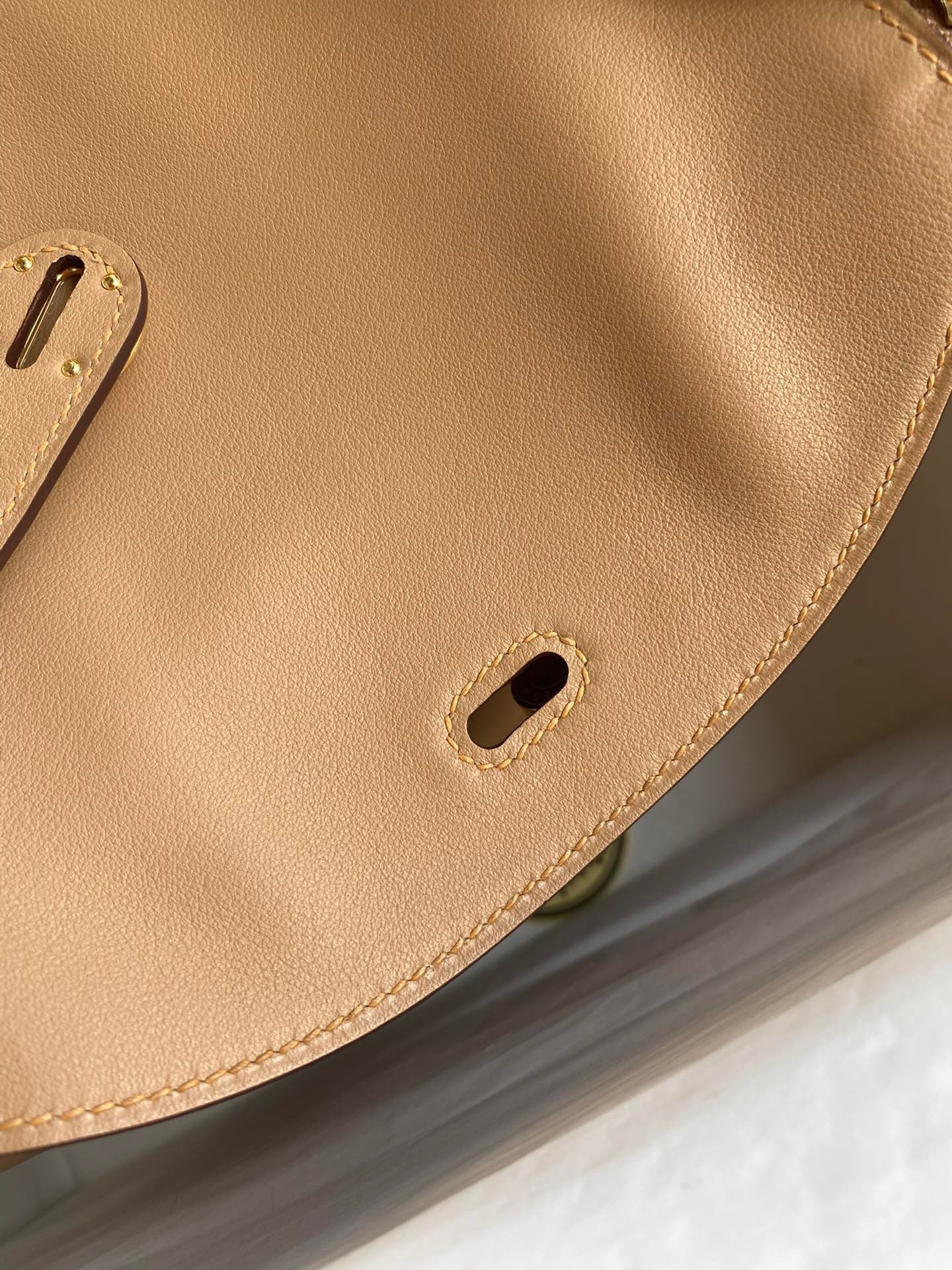 H**mes lindy 26 handmade bag in chai swift calfskin