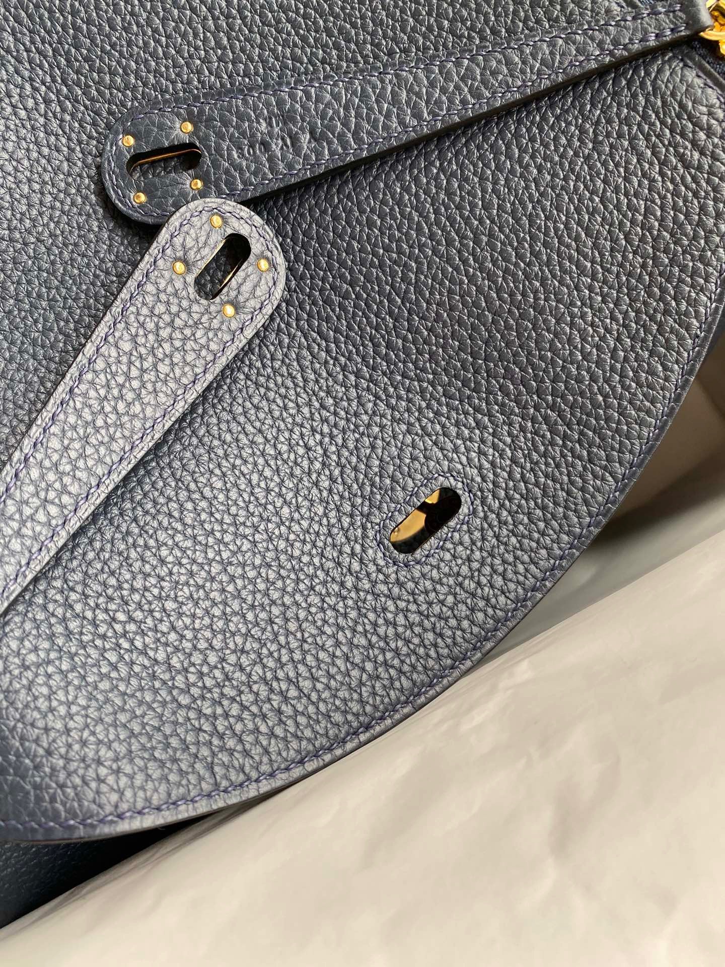 H**mes lindy 30 handmade bag in blue nuit clemence leather