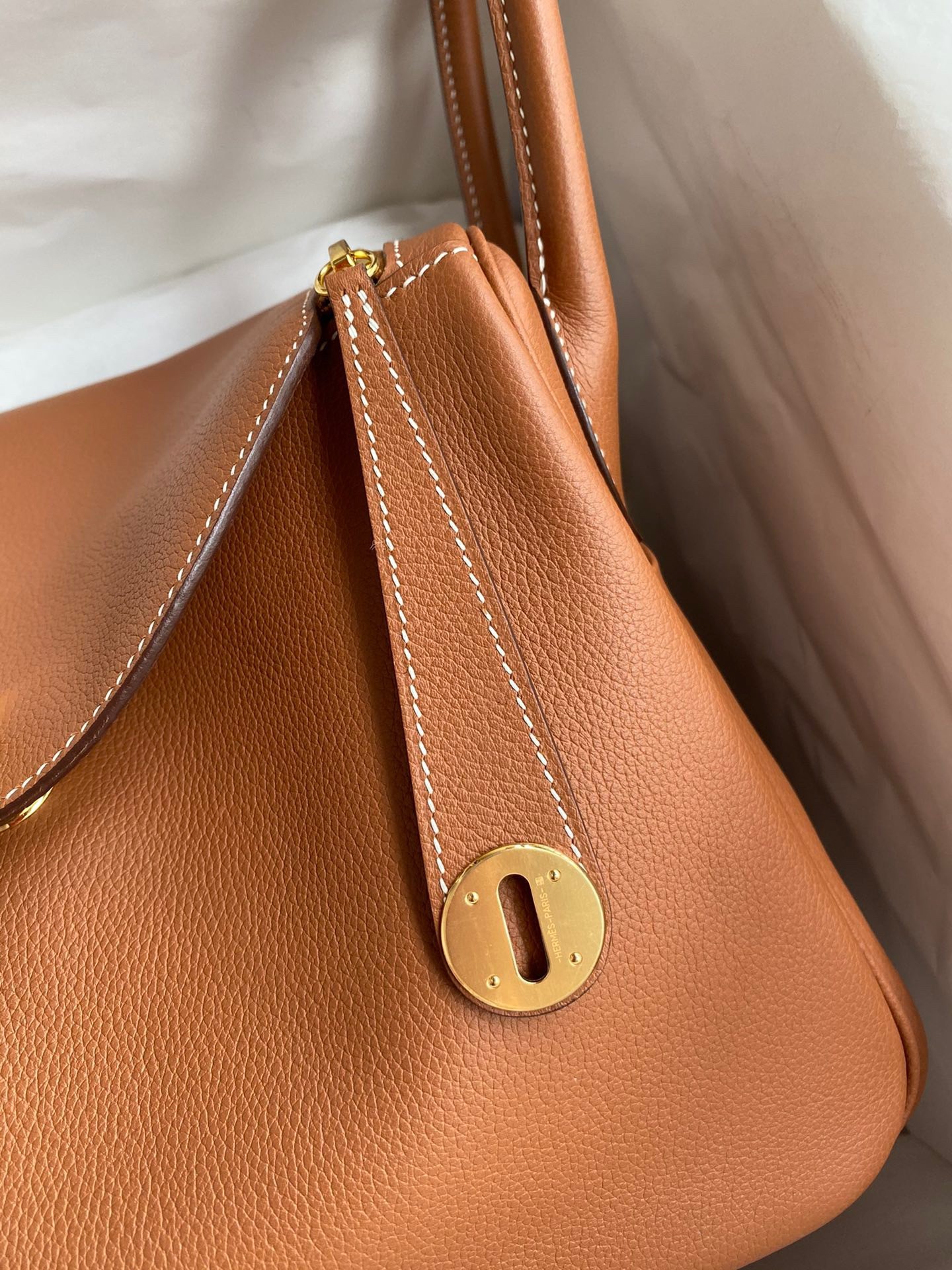 H**mes lindy 30 handmade bag in gold evercolor leather