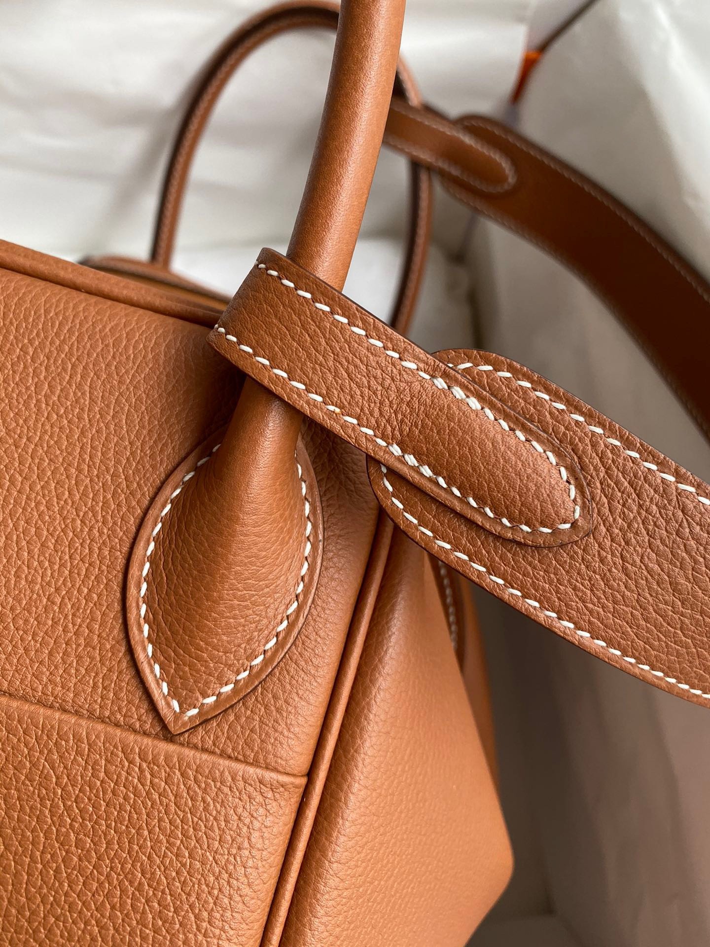 H**mes lindy 30 handmade bag in gold evercolor leather