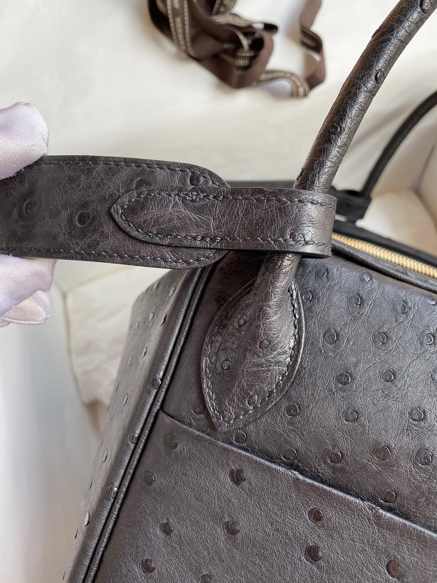 H**mes lindy 30 handmade bag in black ostrich leather