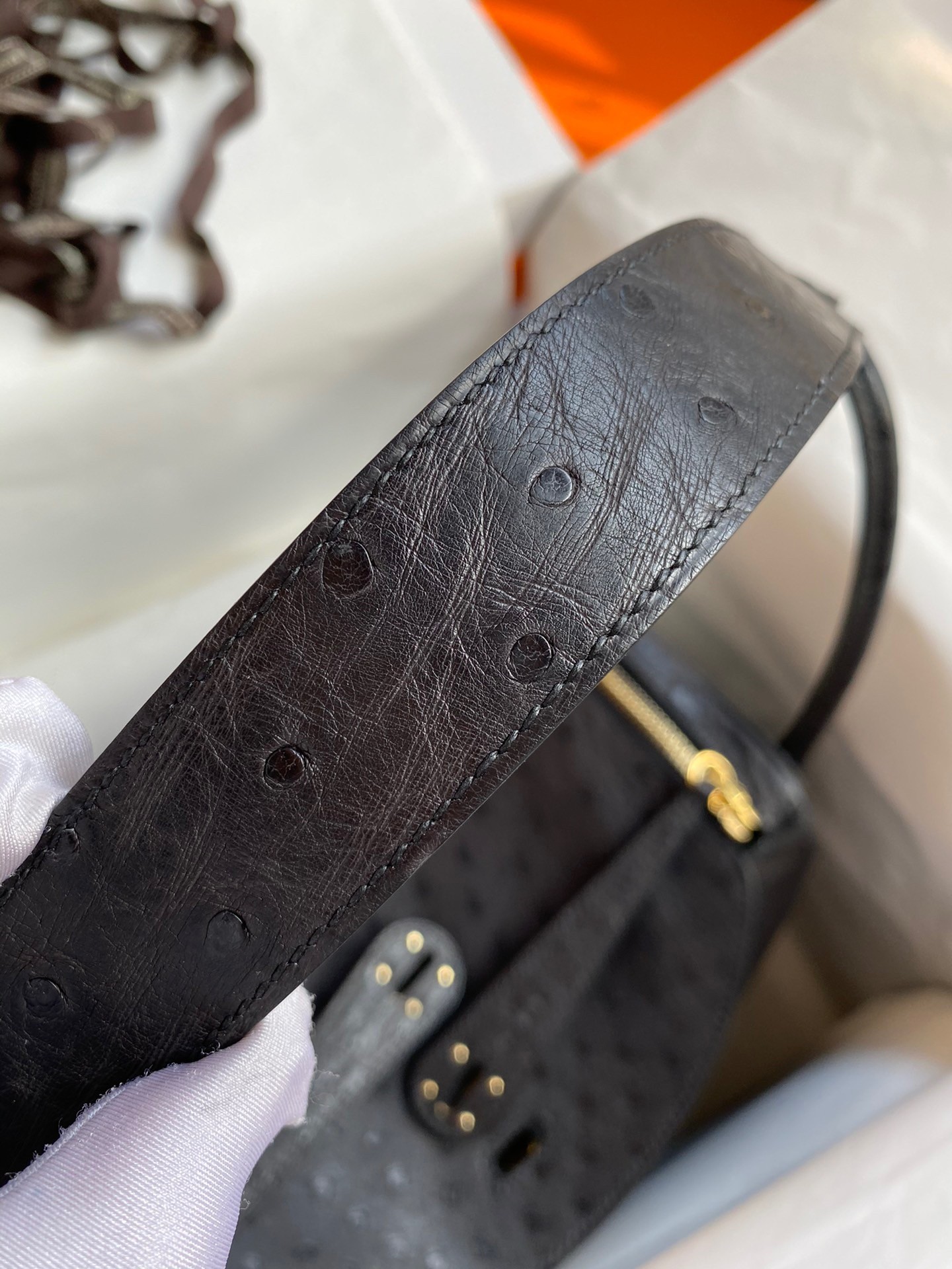 H**mes lindy 30 handmade bag in black ostrich leather