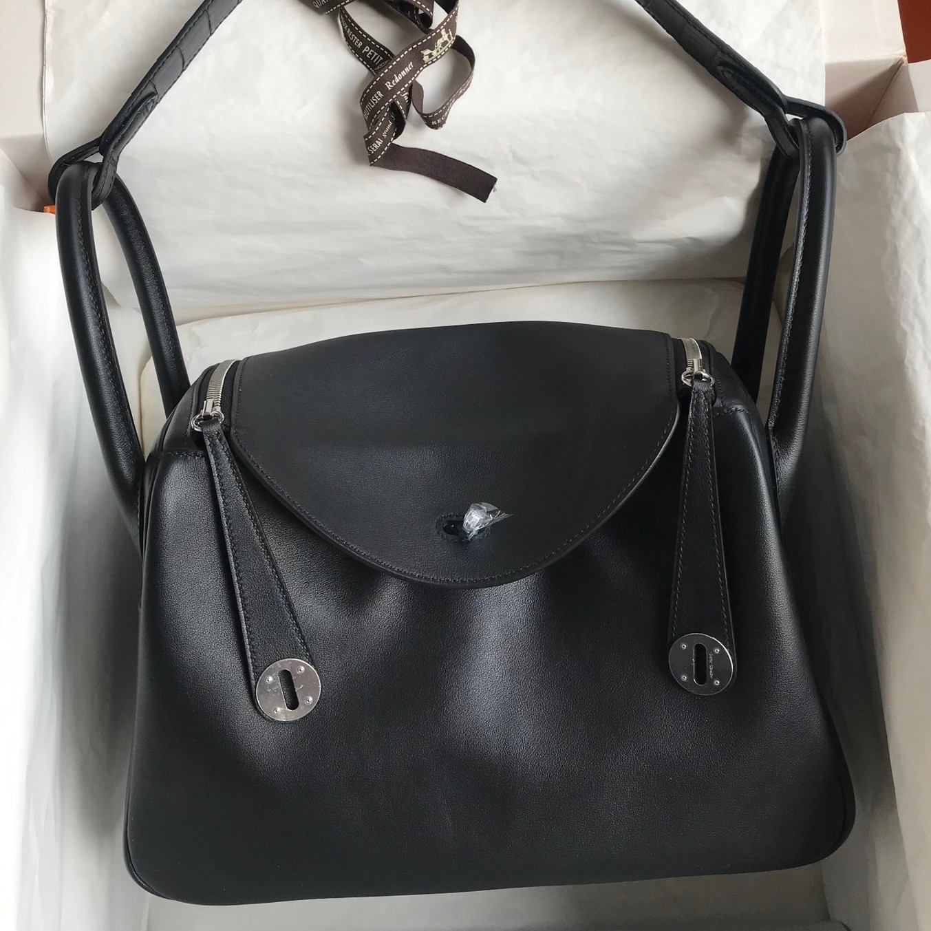 H**mes touch lindy 30 handmade bag in black swift calfskin