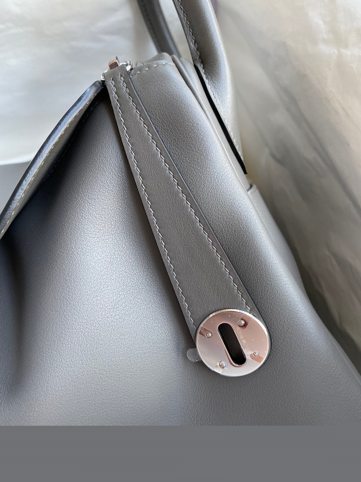 H**mes lindy 30 handmade bag in grey swift calfskin