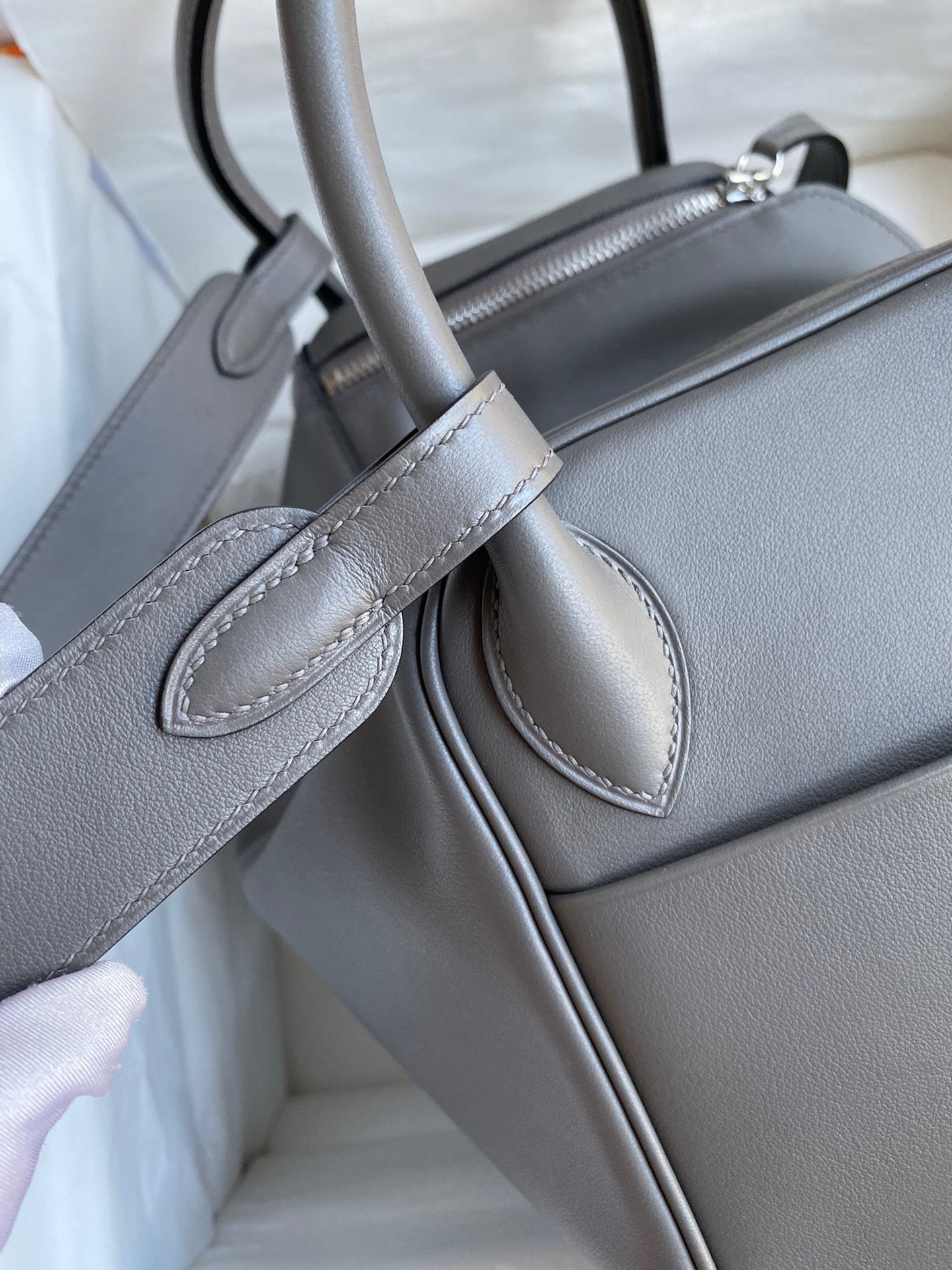 H**mes lindy 30 handmade bag in grey swift calfskin