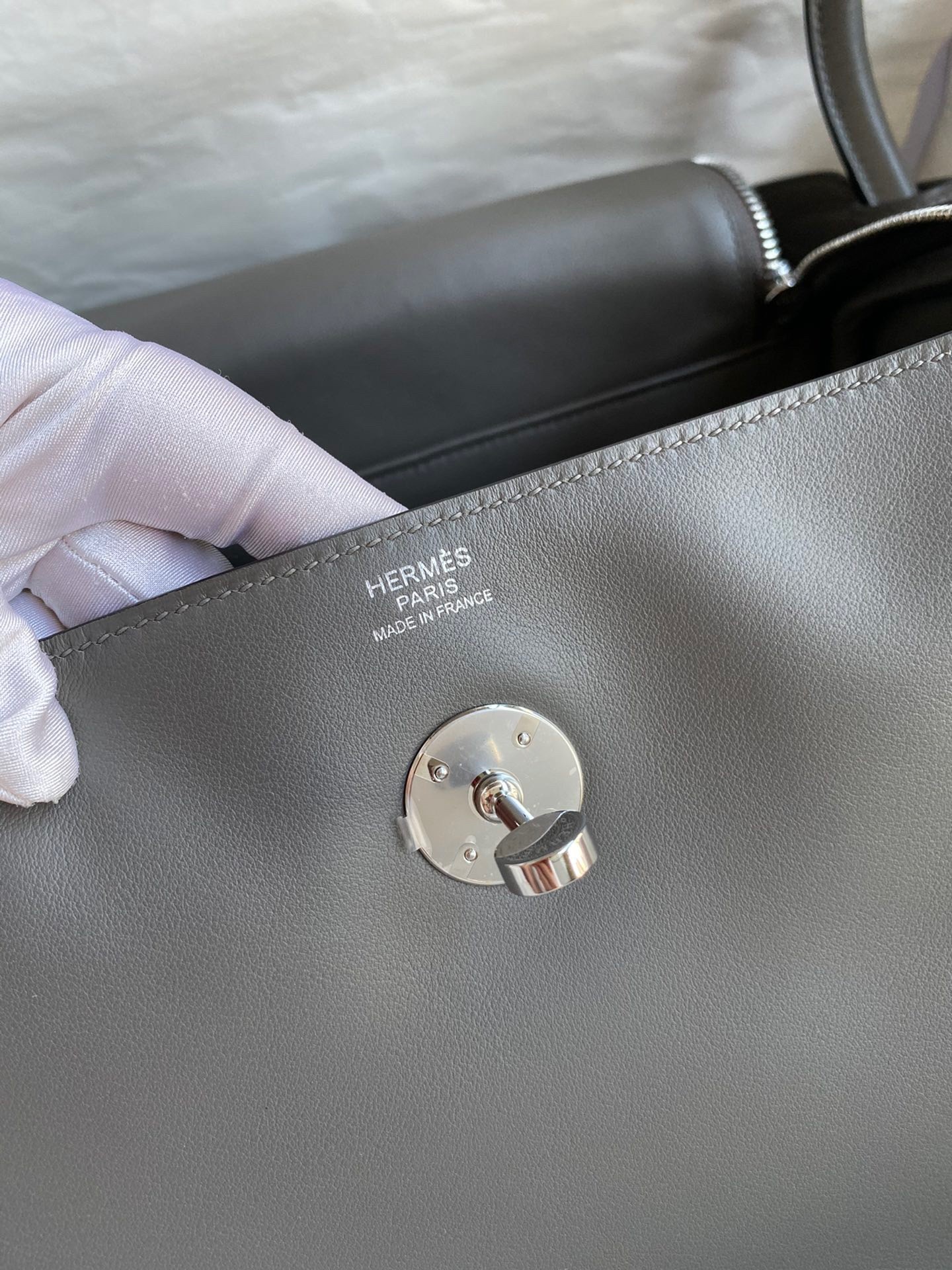 H**mes lindy 30 handmade bag in grey swift calfskin