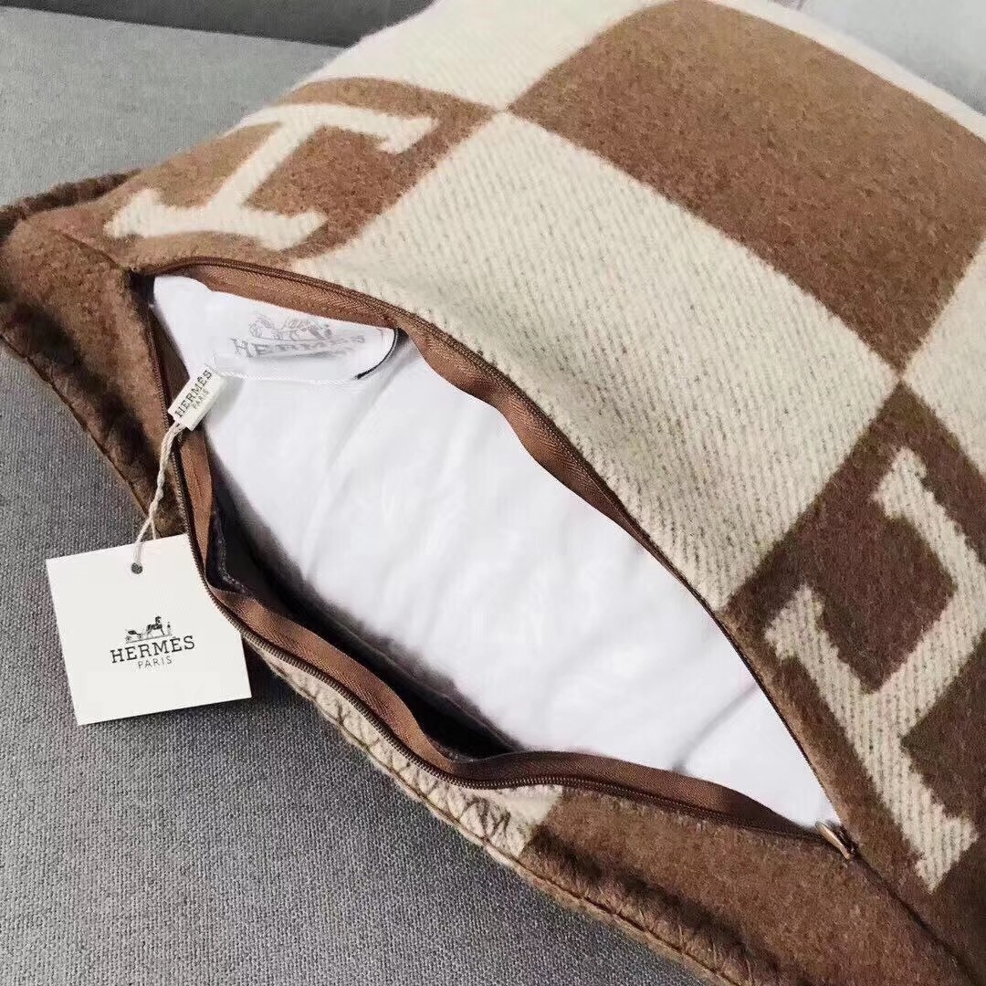 H**mes camel small avalon pillow