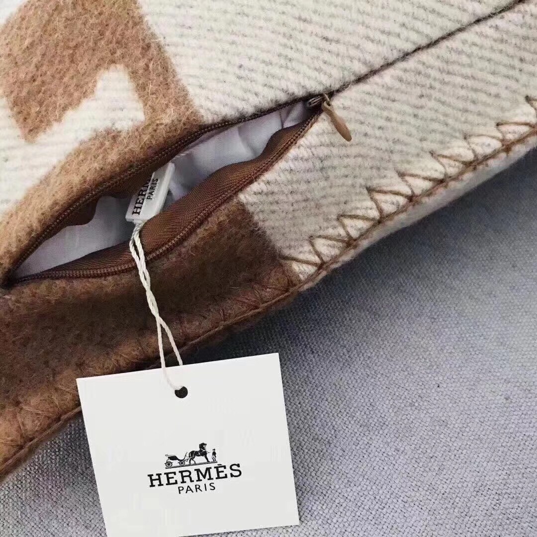 H**mes camel small avalon pillow