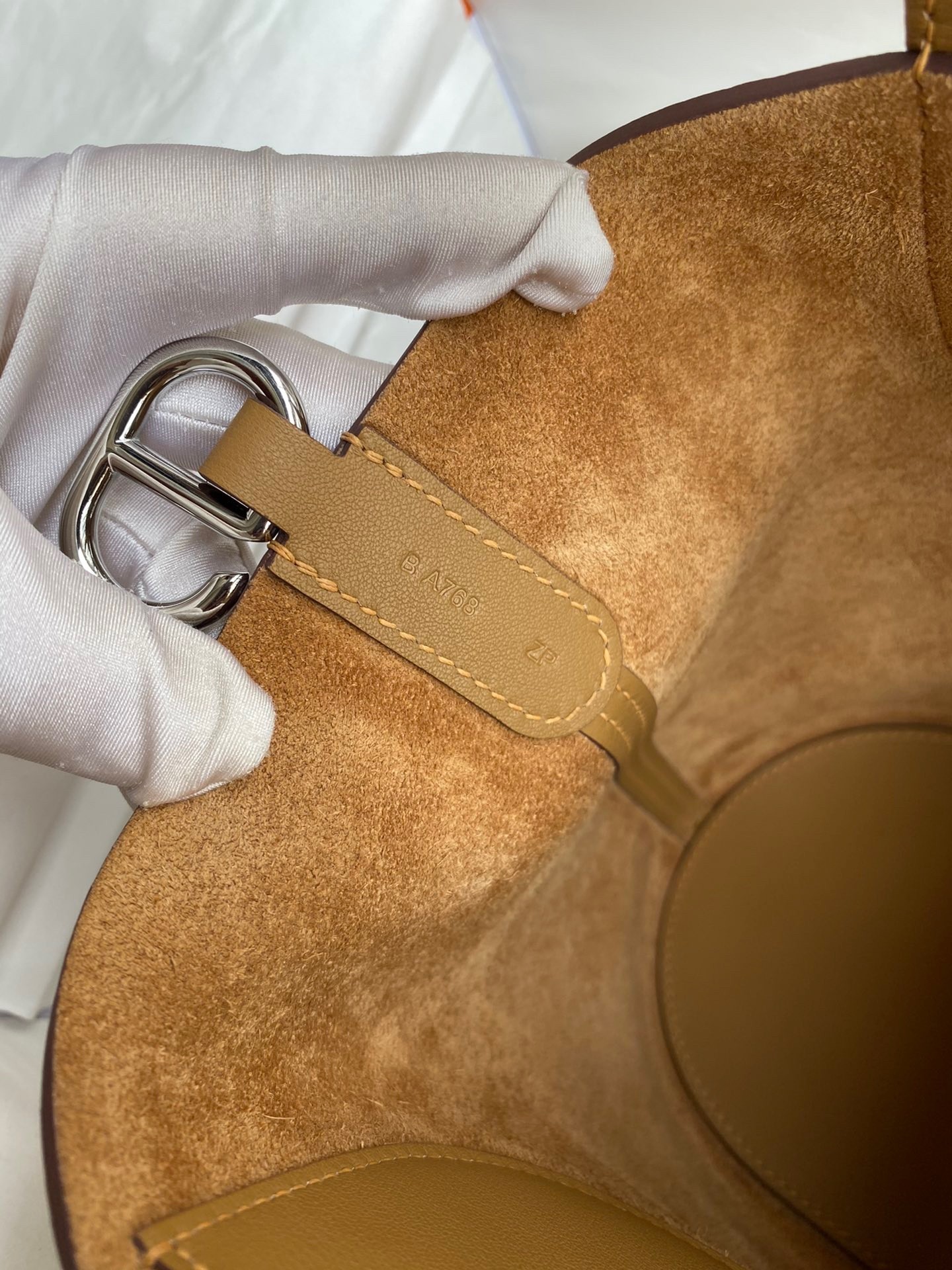 H**mes in the loop 18 handmade bag in biscuit clemence leather