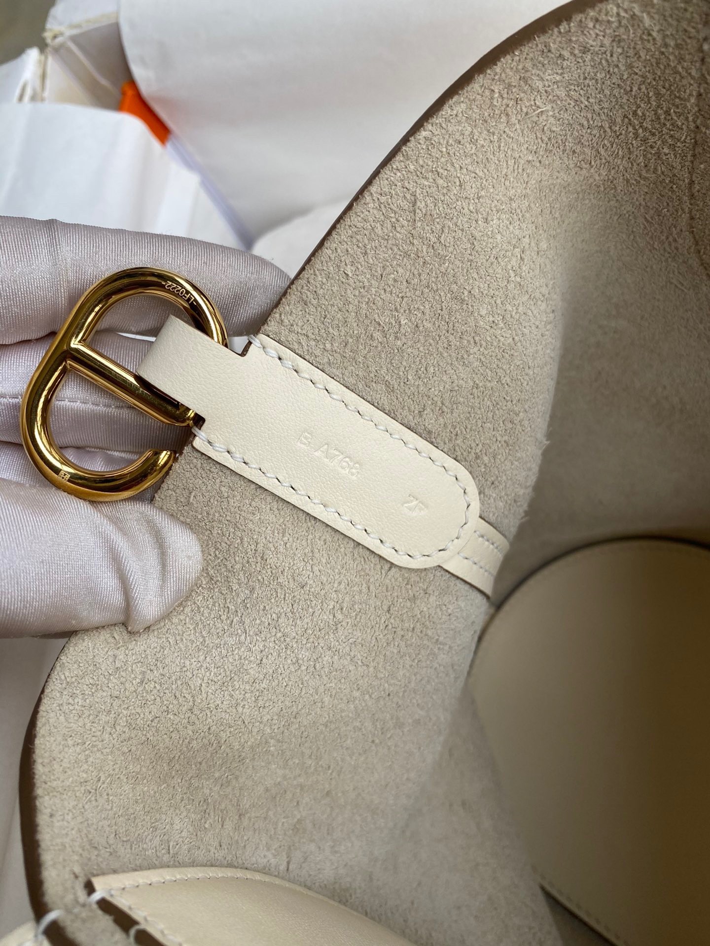 H**mes in the loop 18 handmade bag in craie clemence leather