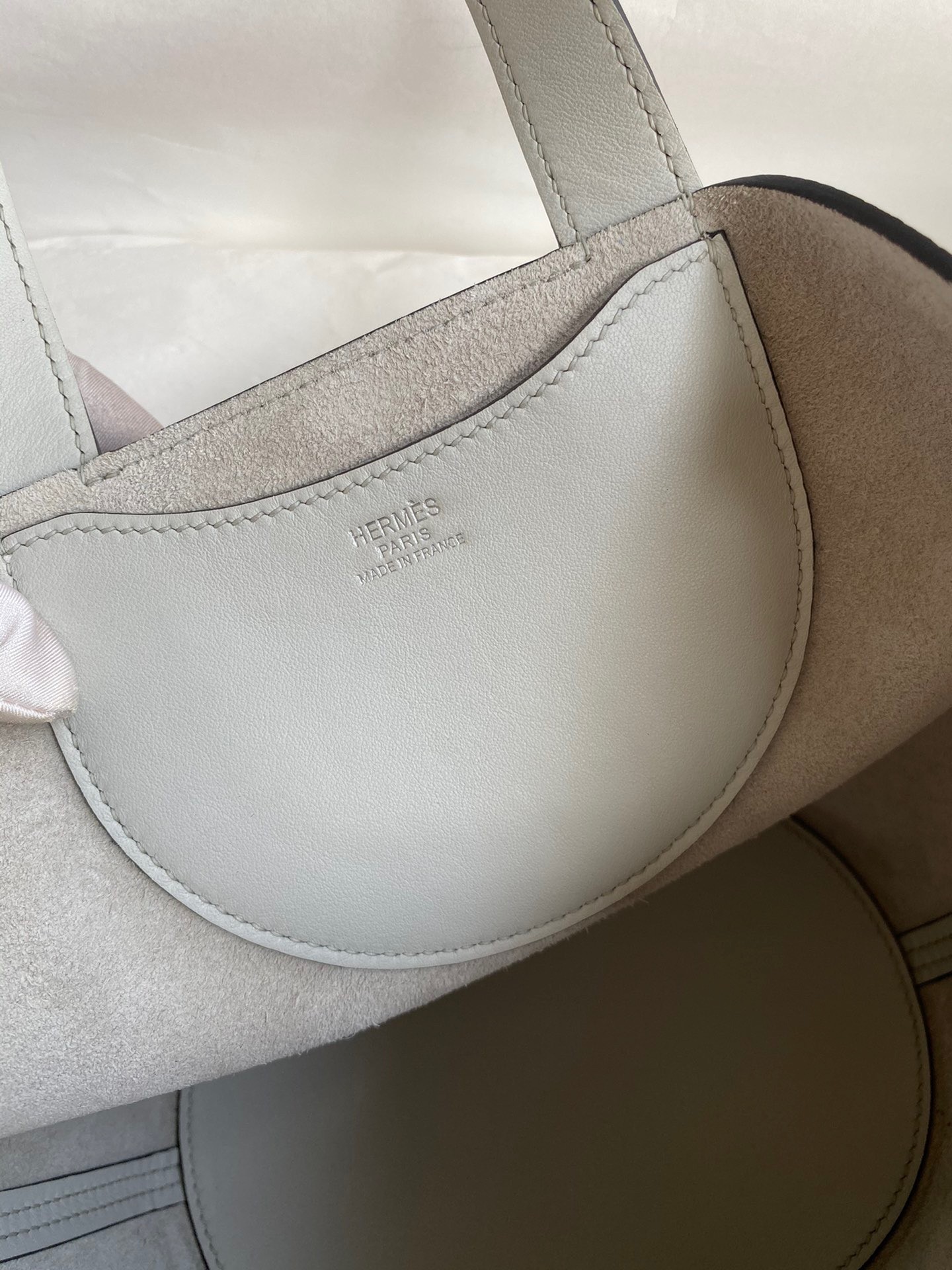H**mes in the loop 18 handmade bag in pearl grey clemence leather