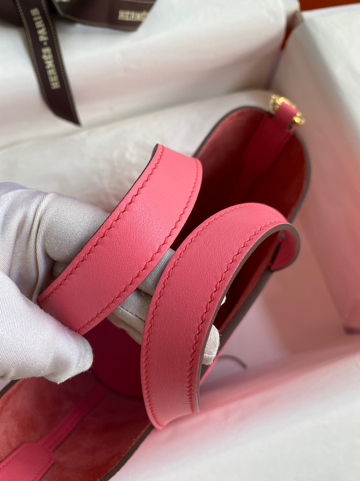 H**mes in the loop 18 handmade bag in rose lipstick clemence leatherther