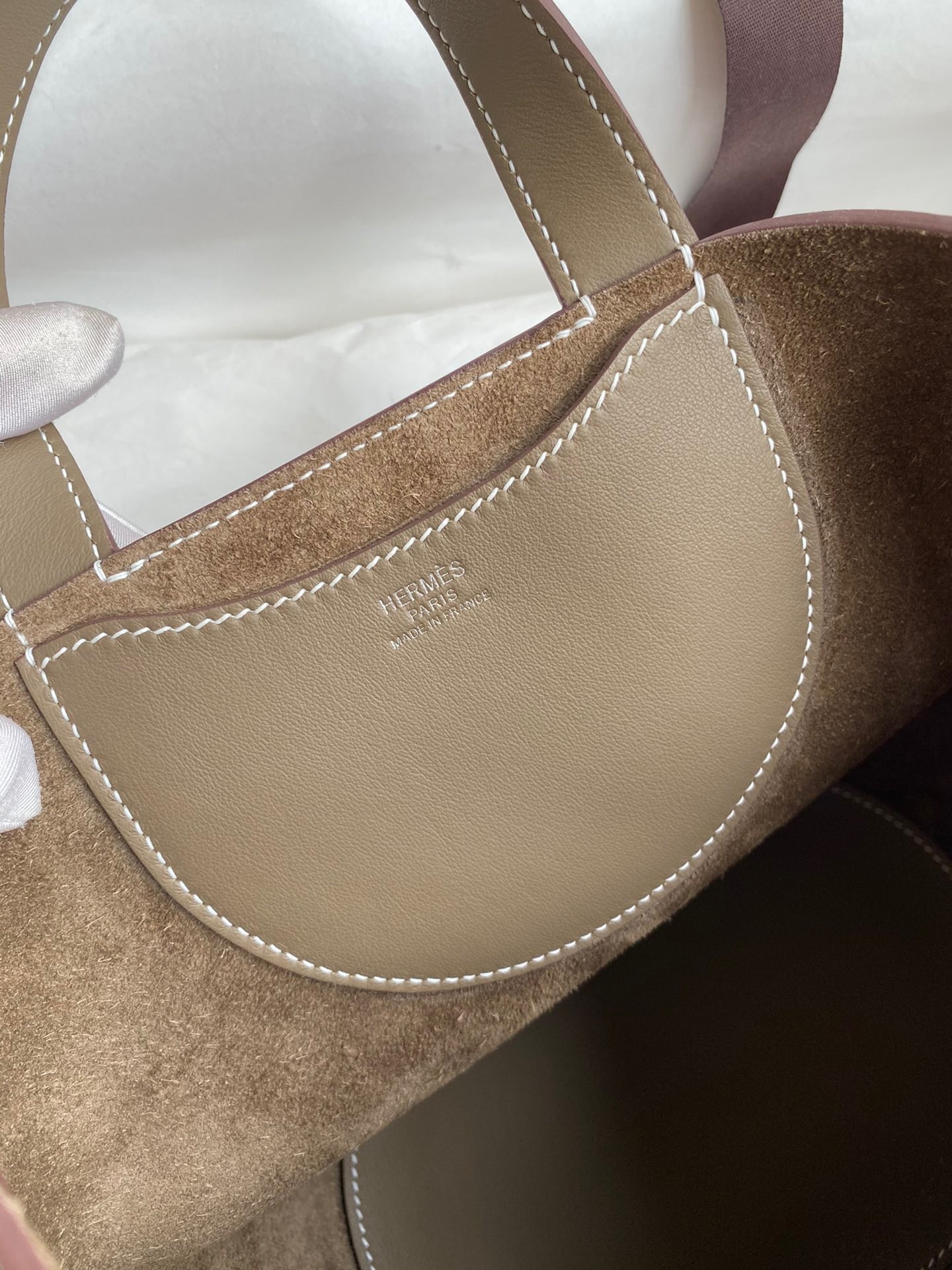 H**mes in the loop 18 handmade bag in taupe clemence leatherther
