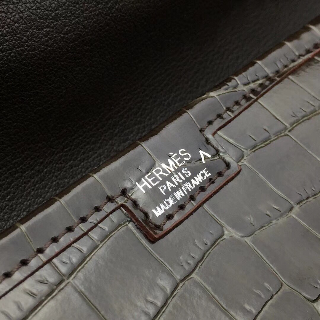 H**mes jige elan 29 clutch in chocolate crocodile leather