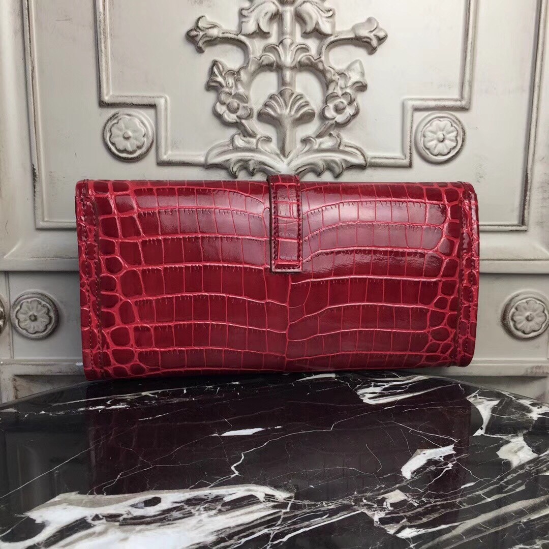 H**mes jige elan 29 clutch in dark red crocodile leather