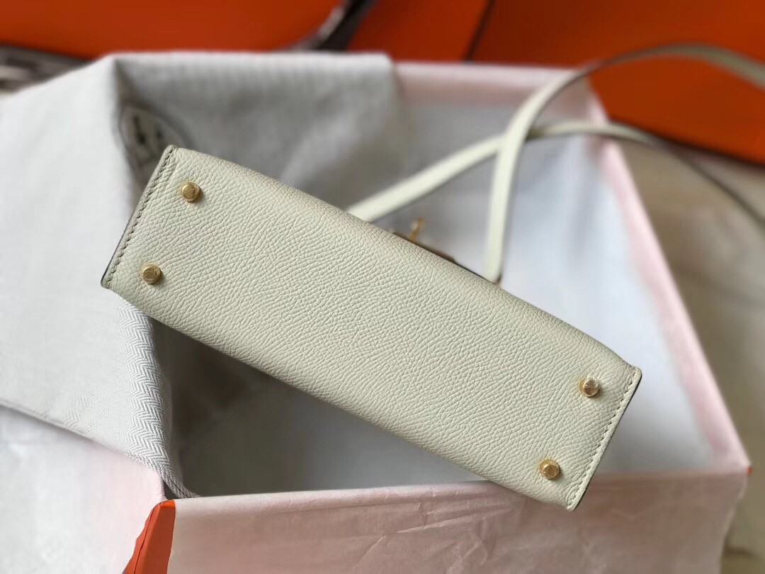 H**mes kelly mini ii bag in white epsom leather