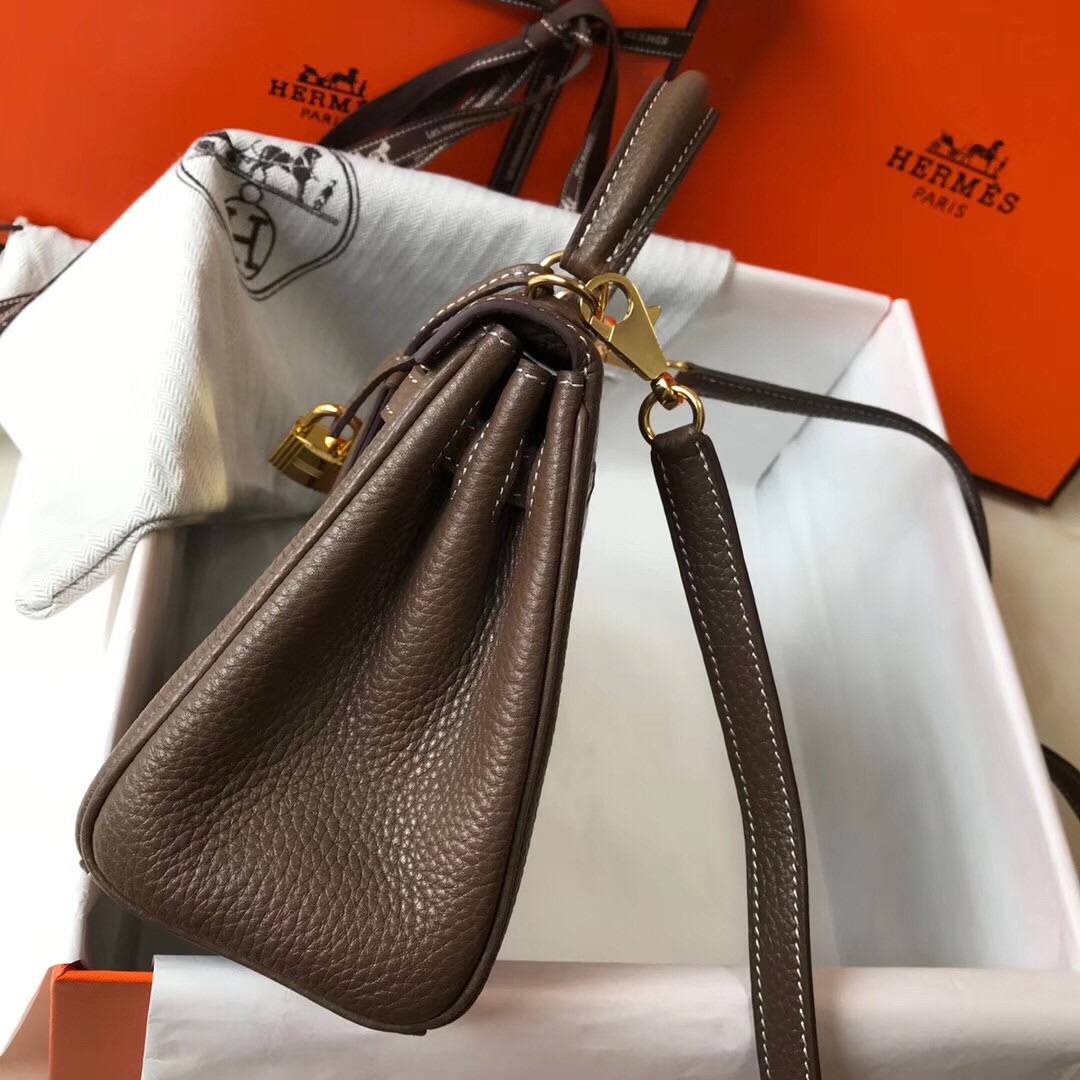 H**mes mini kelly 20cm bag in taupe clemence leather