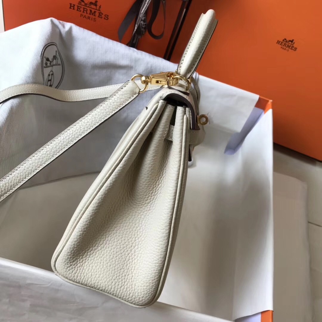 H**mes kelly 25cm retourne bag in craie clemence leather