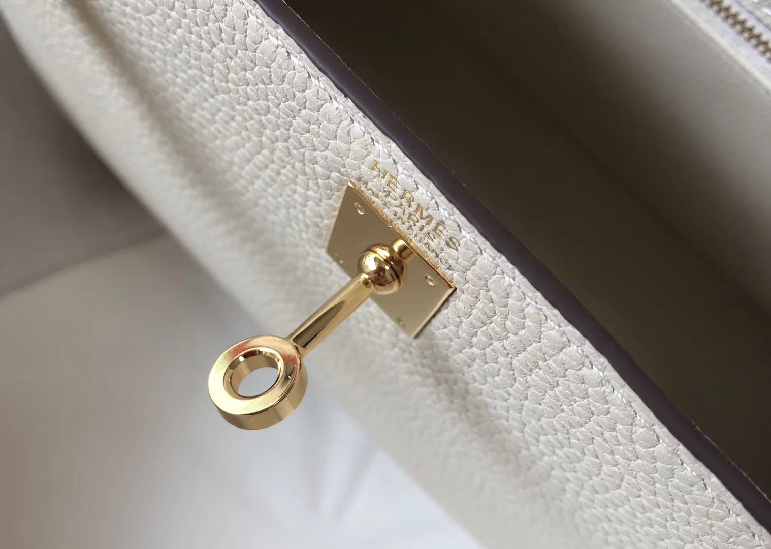 H**mes kelly 25cm retourne bag in craie clemence leather