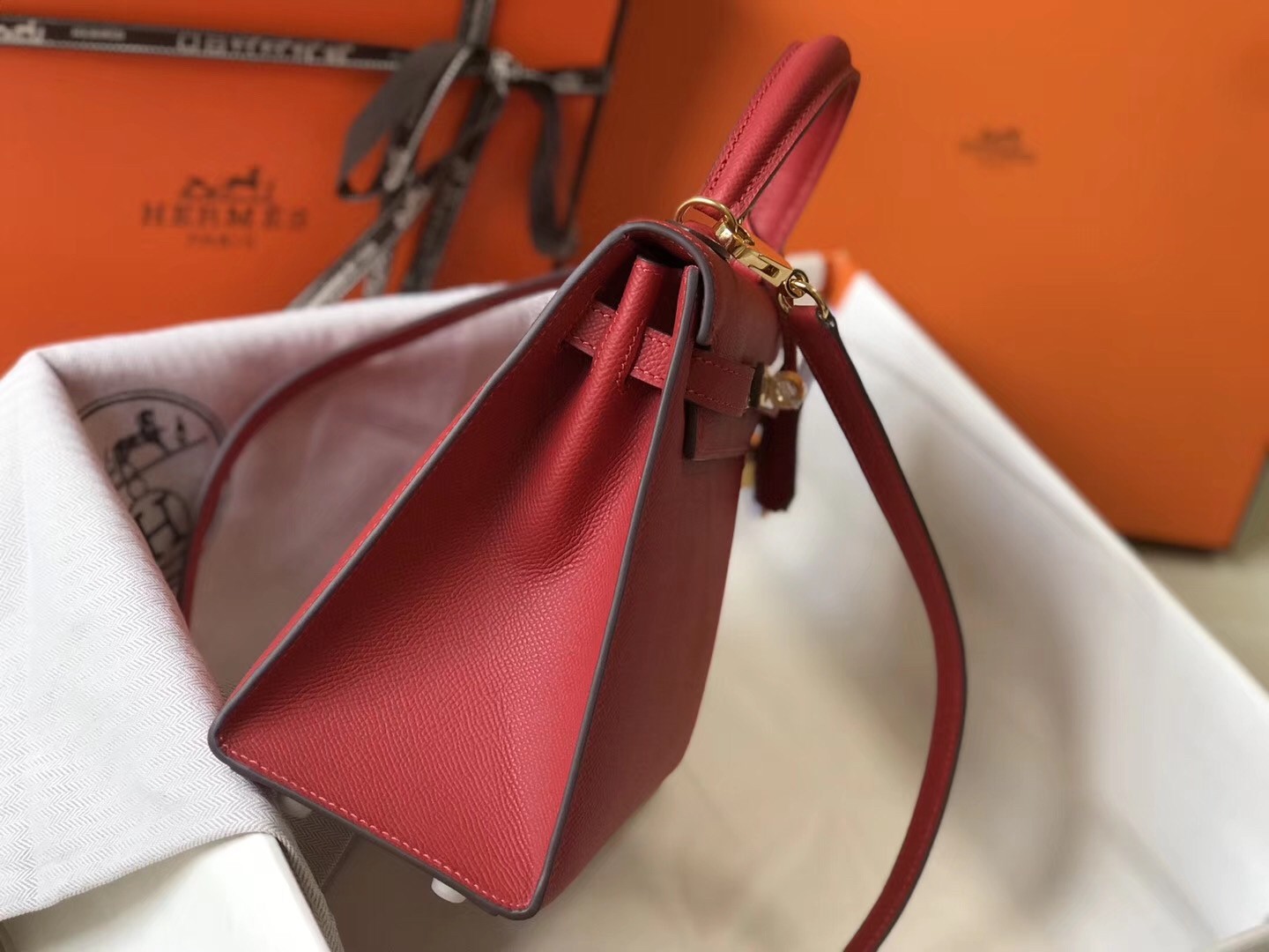 H**mes kelly 25cm sellier bag in red epsom leather