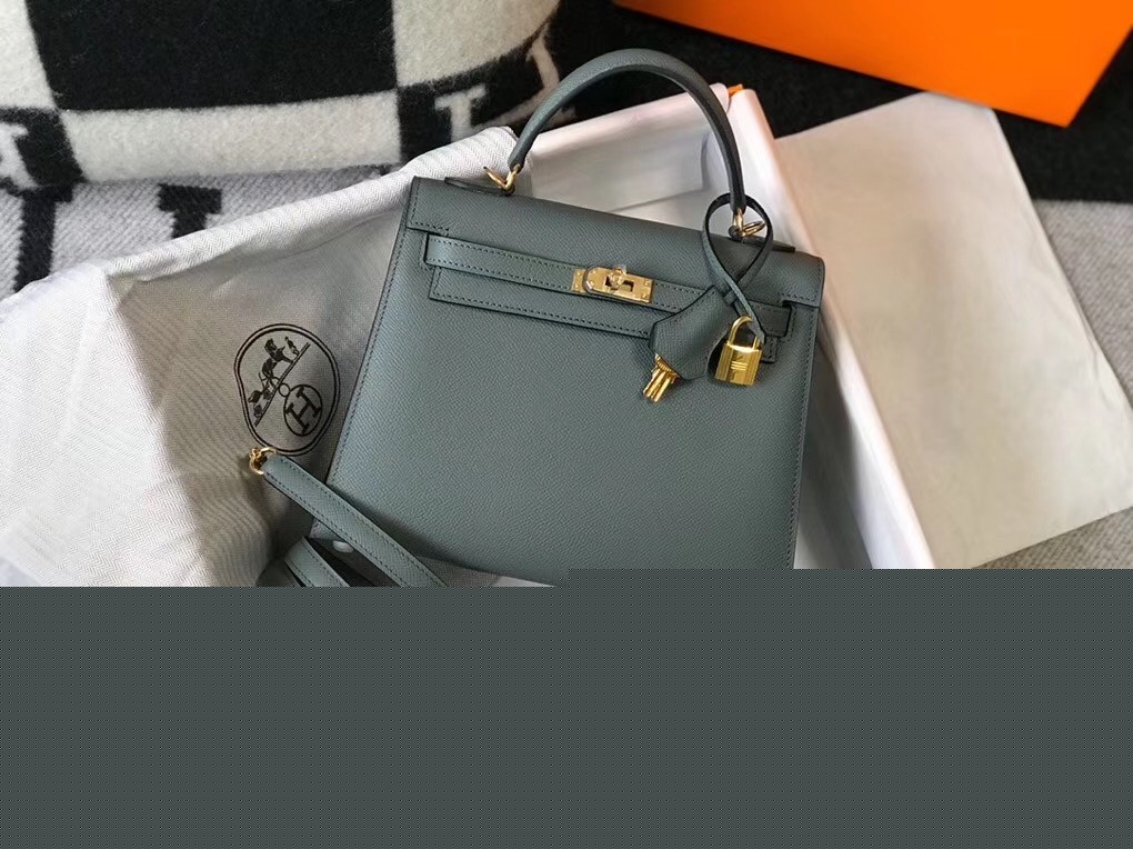 H**mes kelly 25cm sellier bag in vert amande epsom leather