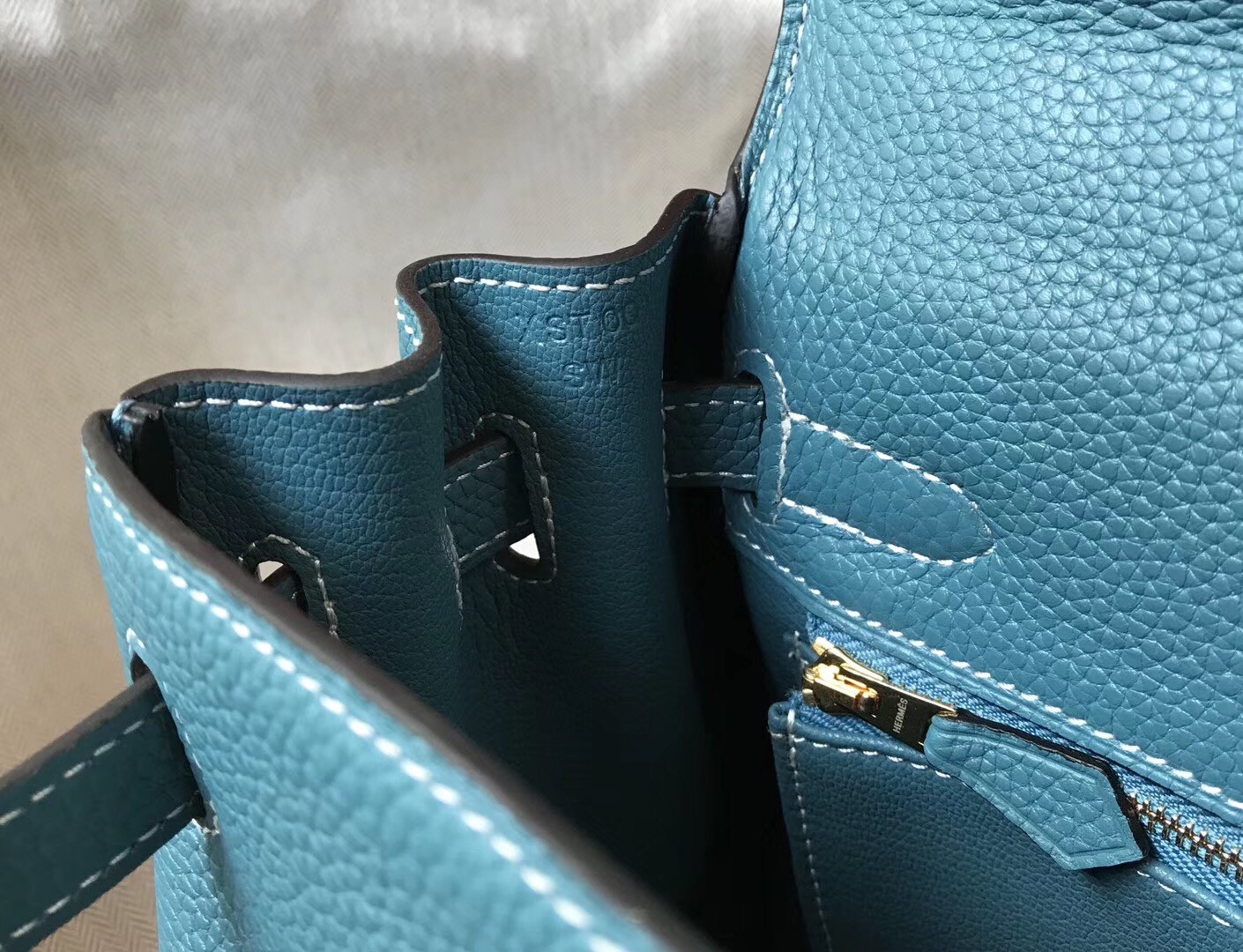 H**mes kelly 28cm retourne bag in blue jean clemence leather
