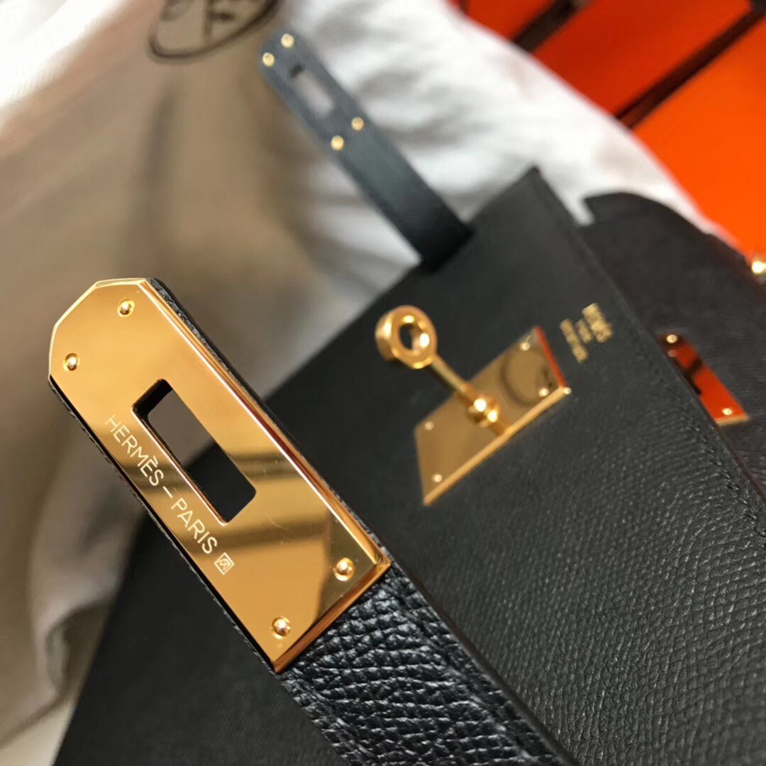 H**mes kelly 28cm sellier bag in black epsom leather