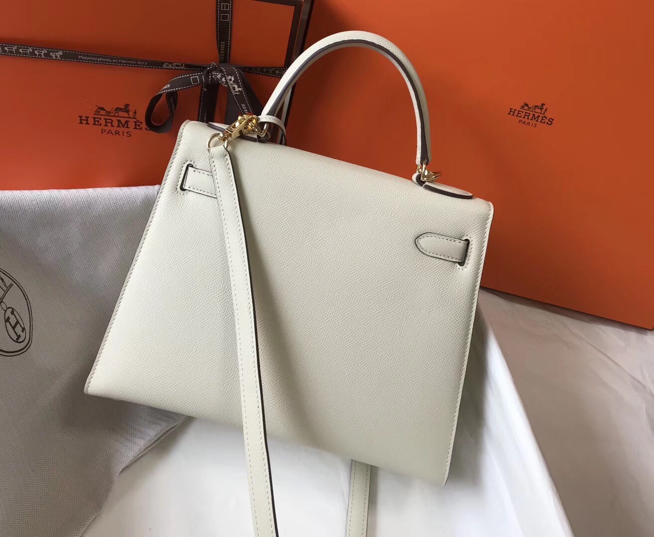 H**mes kelly 28cm sellier bag in white epsom leather