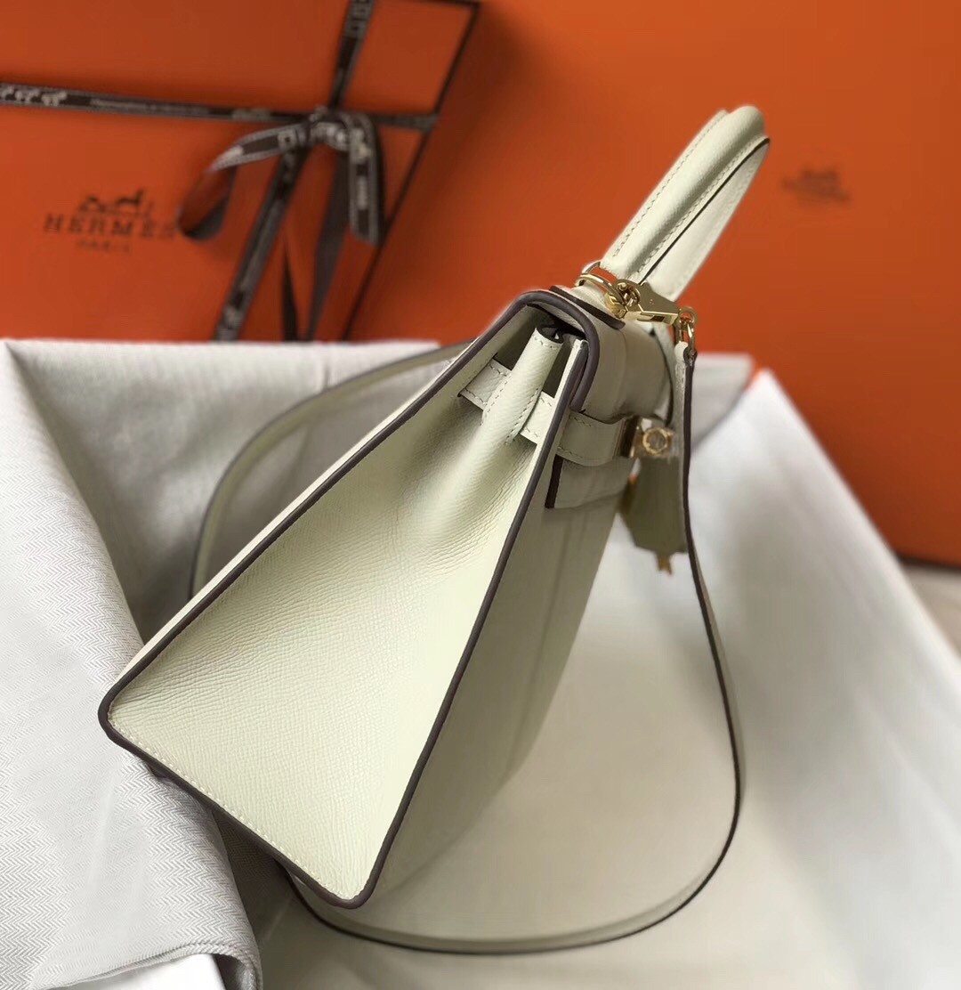 H**mes kelly 28cm sellier bag in white epsom leather