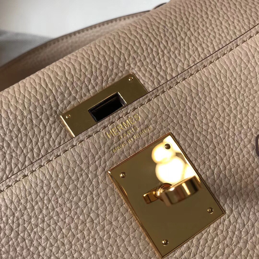 H**mes kelly 32cm retourne bag in argile clemence leather