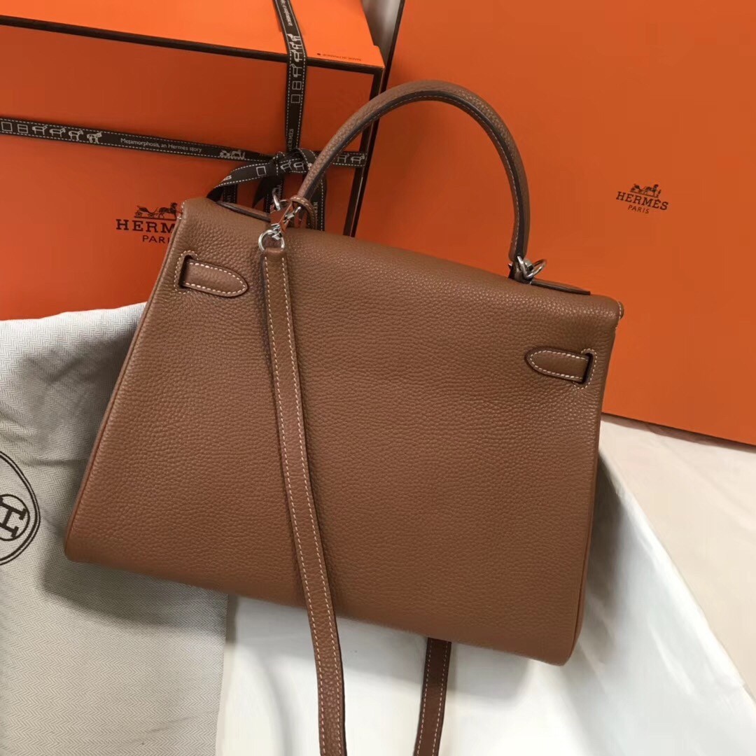 H**mes kelly 32cm retourne bag in gold clemence leather
