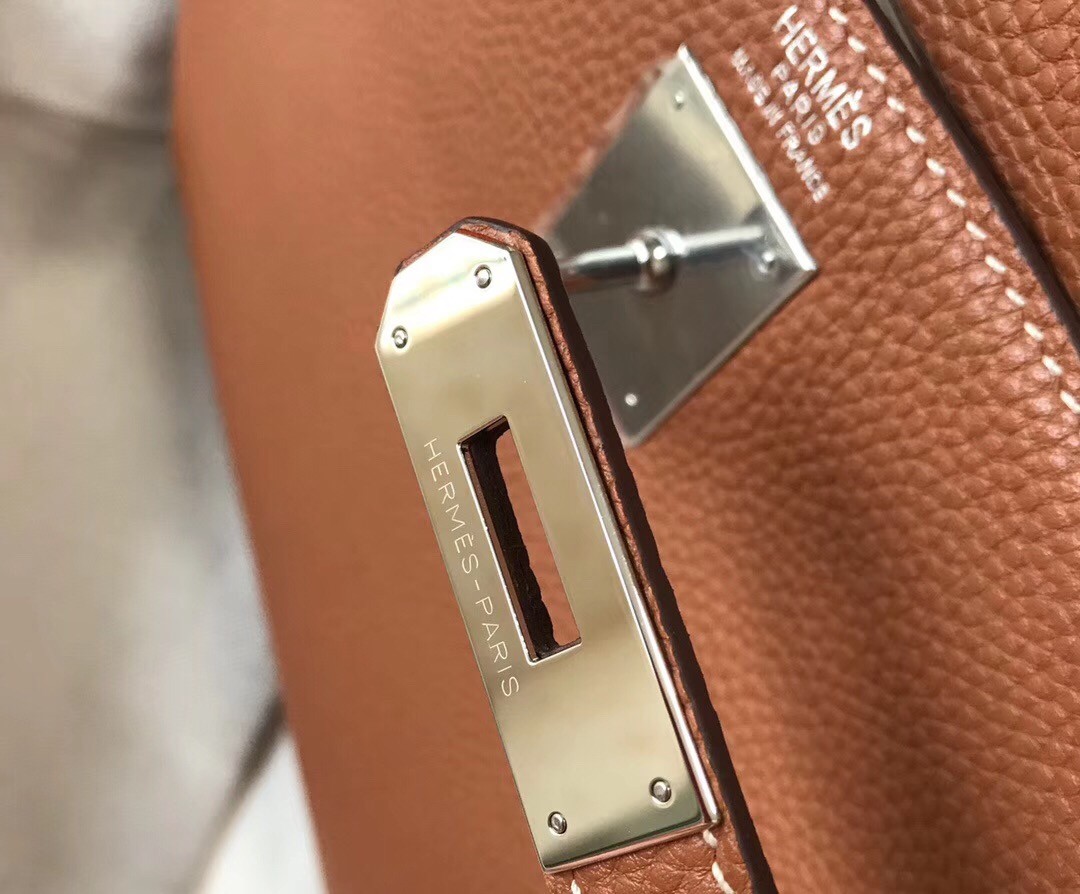 H**mes kelly 32cm retourne bag in gold clemence leather