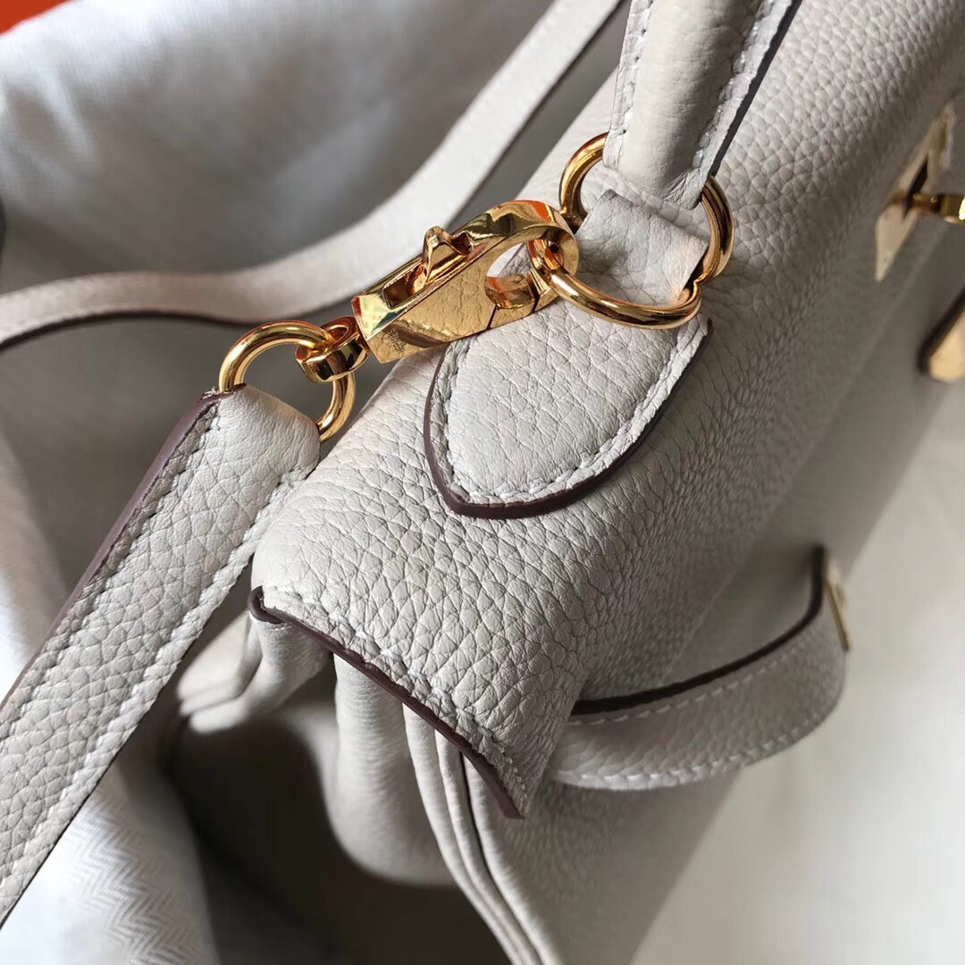 H**mes kelly 32cm retourne bag in pearl grey clemence leather