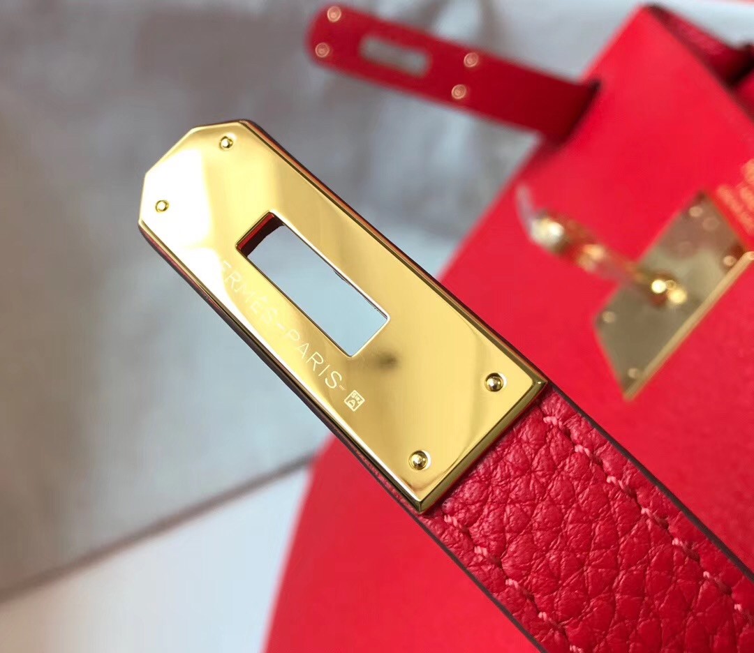 H**mes kelly 32cm retourne bag in red clemence leather