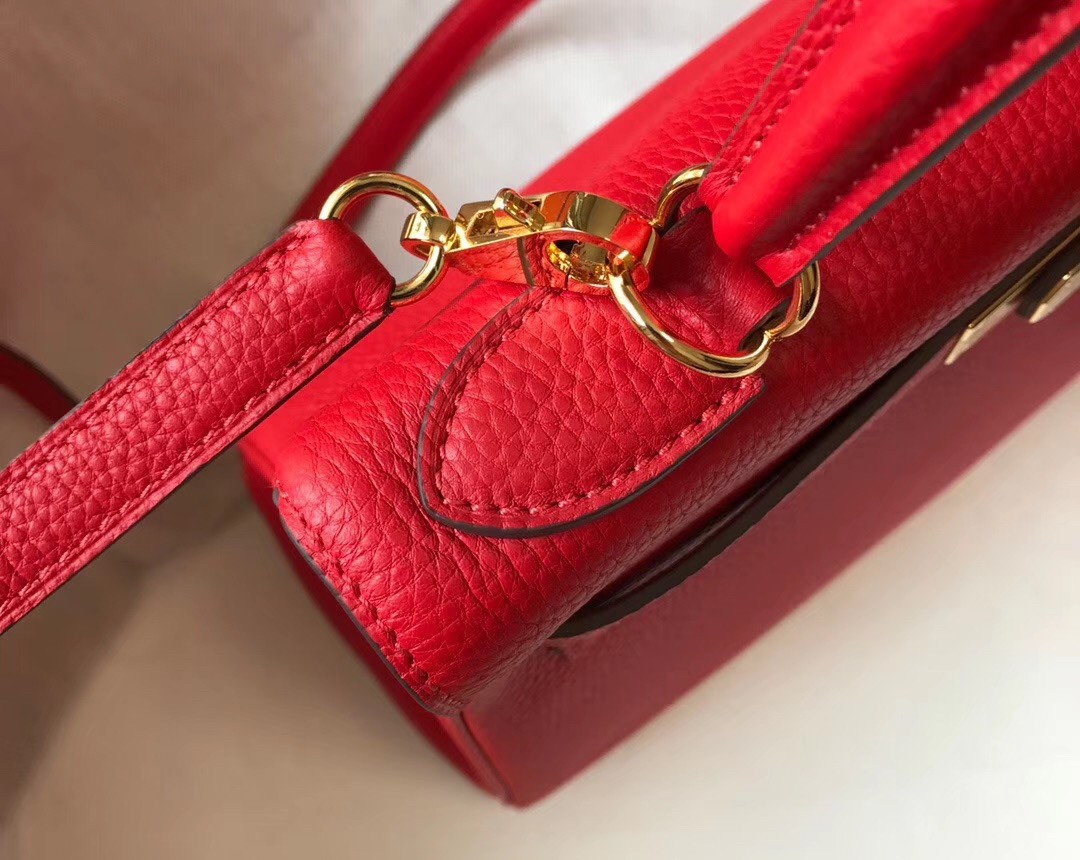 H**mes kelly 32cm retourne bag in red clemence leather