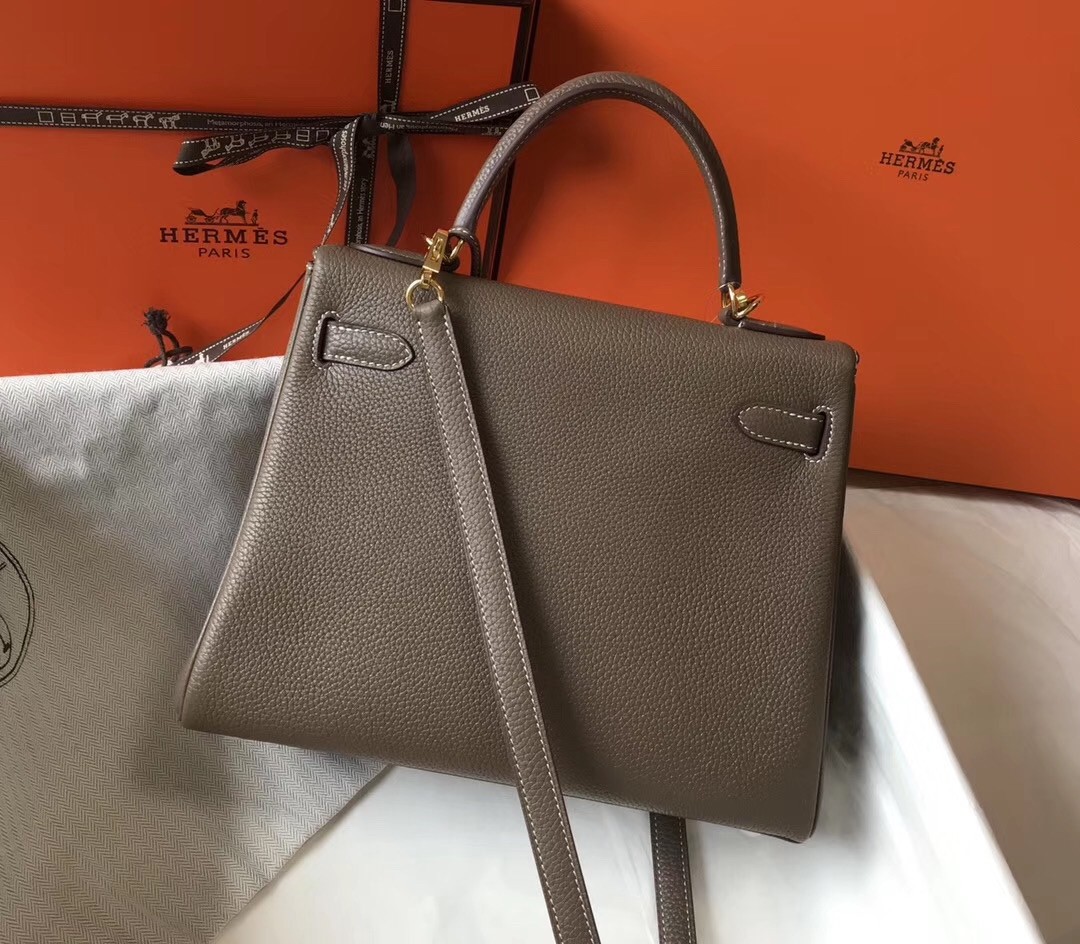 H**mes kelly 32cm retourne bag in taupe clemence leather