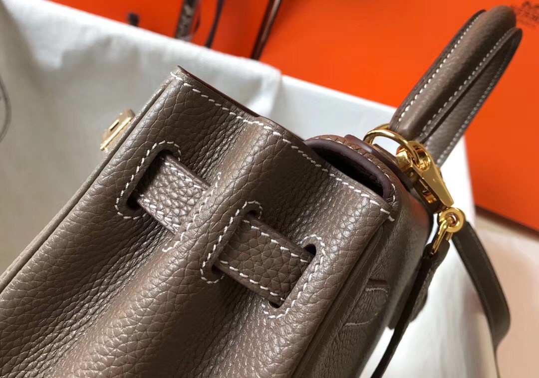 H**mes kelly 32cm retourne bag in taupe clemence leather