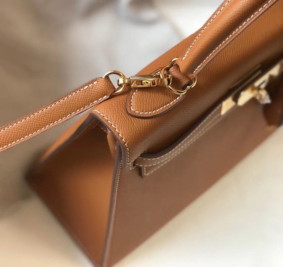 H**mes kelly 32cm sellier bag in gold epsom leather