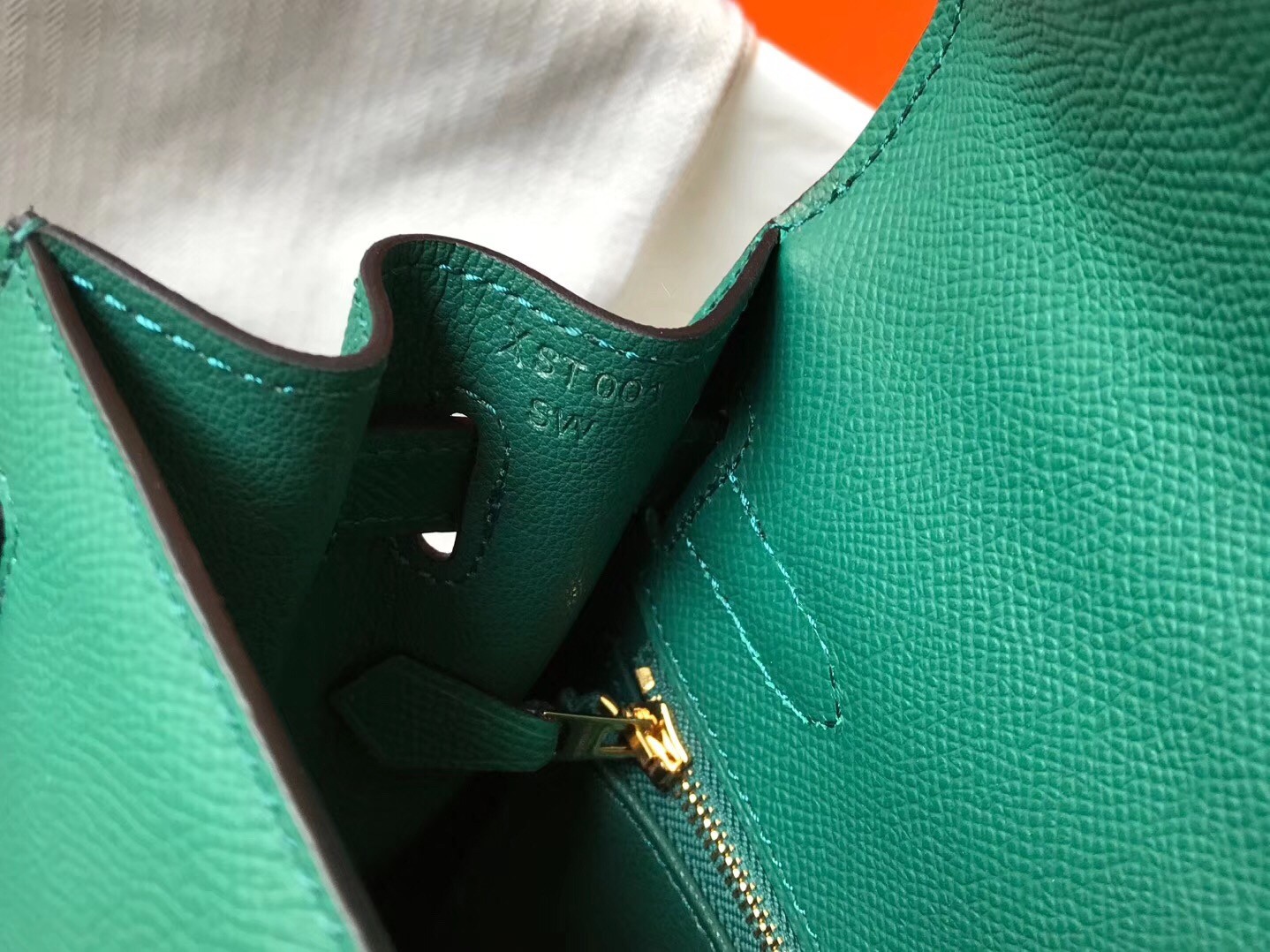 H**mes kelly 32cm sellier bag in malachite epsom leather